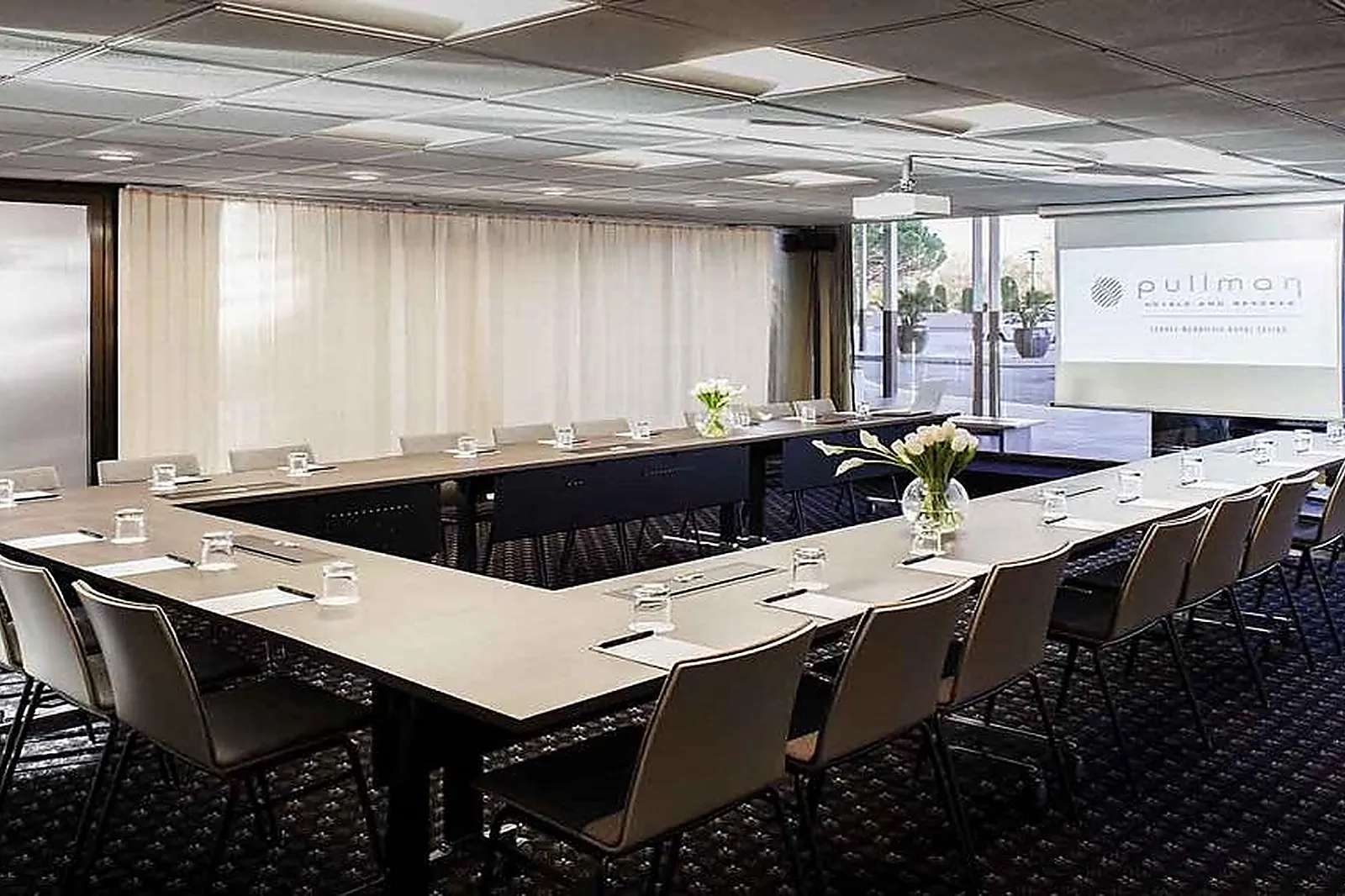 Lieux événementiels, HÔTEL PULLMAN CANNES MANDELIEU ROYAL CASINO