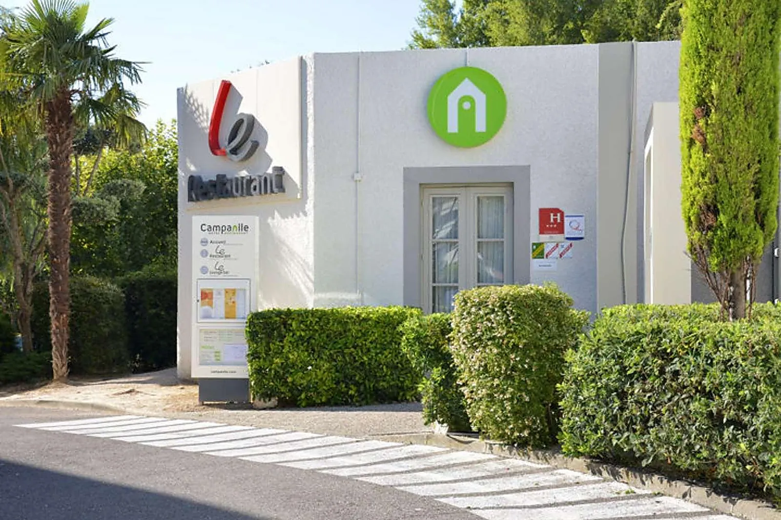 Lieux événementiels, HÔTEL RESTAURANT CAMPANILE AIX SUD PONT DE L'ARC