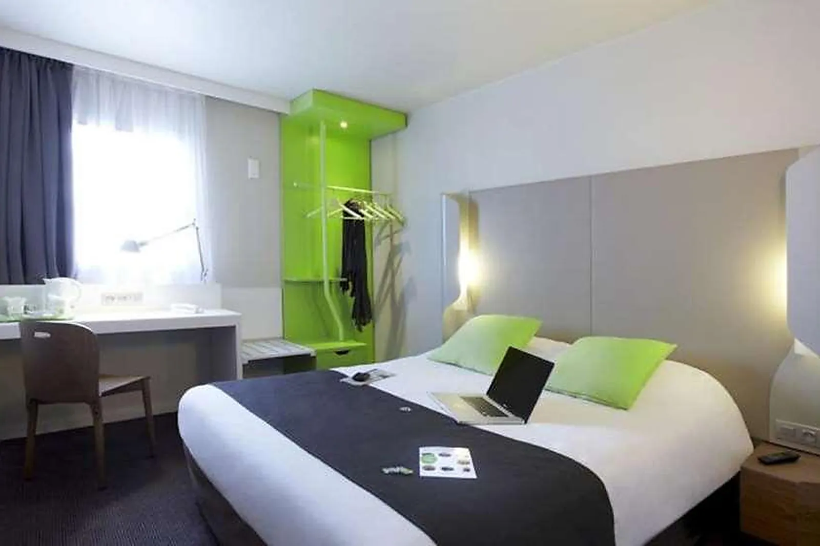 Lieux événementiels, HÔTEL RESTAURANT CAMPANILE AIX SUD PONT DE L'ARC