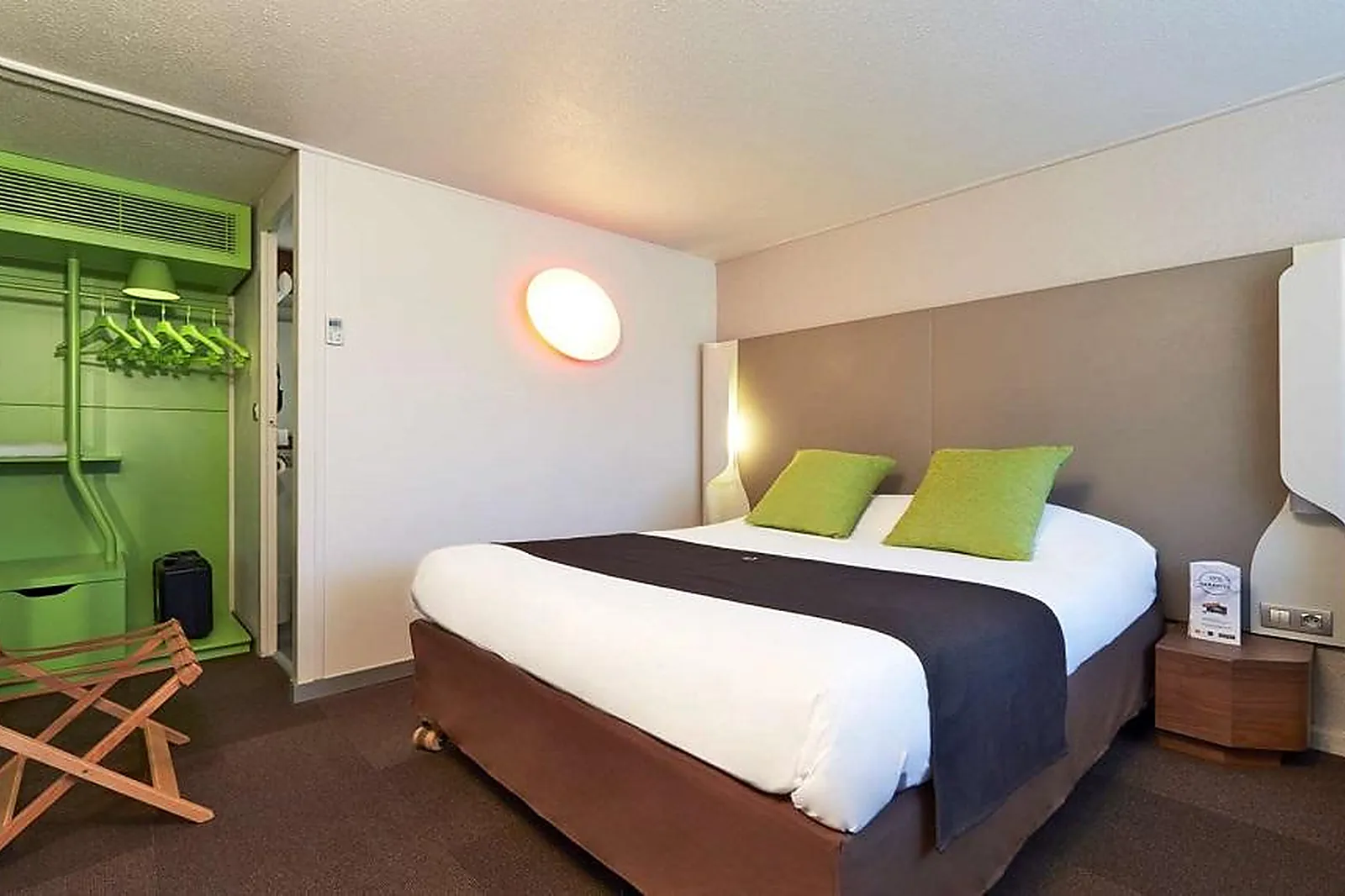 Lieux événementiels, HÔTEL RESTAURANT CAMPANILE CLERMONT-FERRAND LE BRÉZET