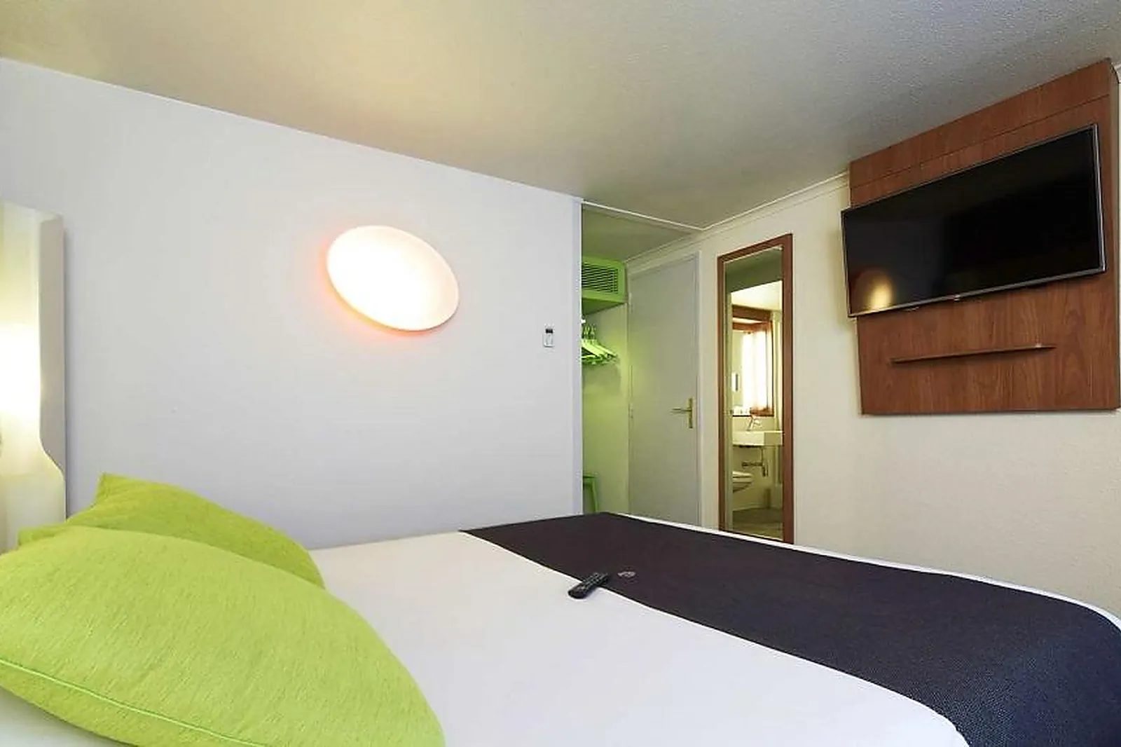 Lieux événementiels, HÔTEL RESTAURANT CAMPANILE CLERMONT-FERRAND LE BRÉZET