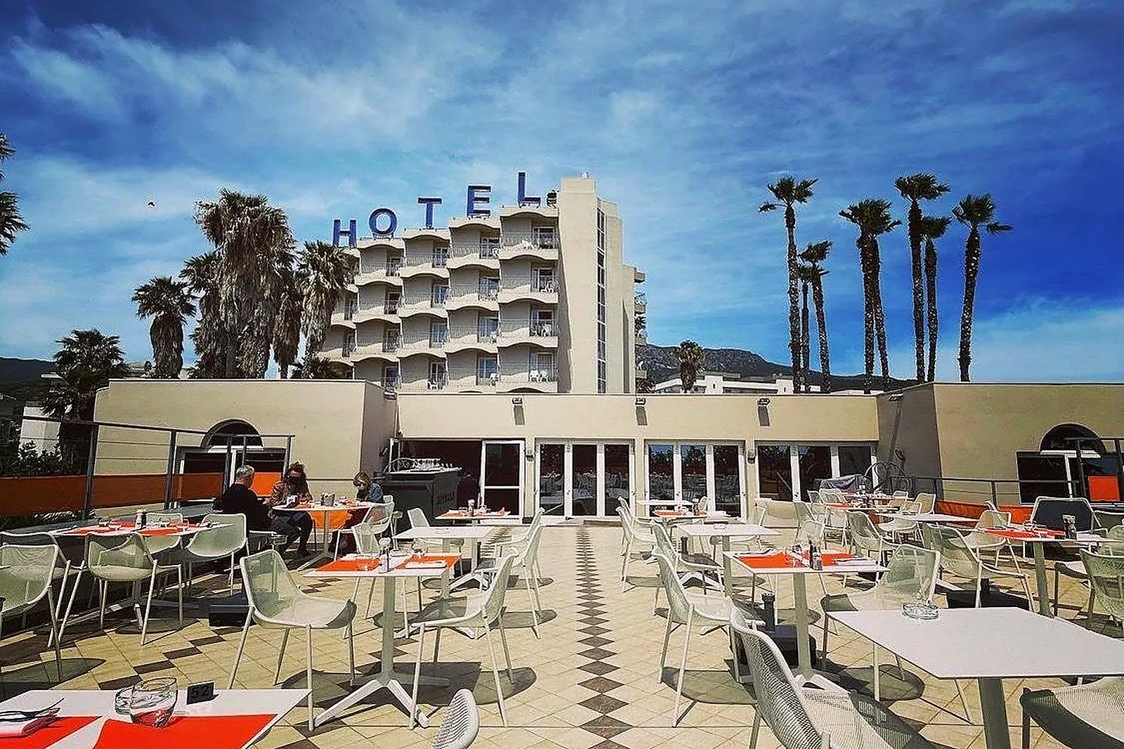 Lieux événementiels, HÔTEL RESTAURANT SPA OSTELLA