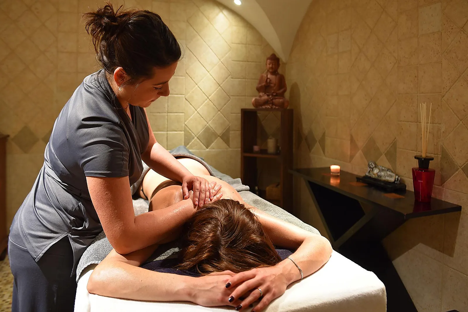 Lieux événementiels, HÔTEL RESTAURANT SPA OSTELLA