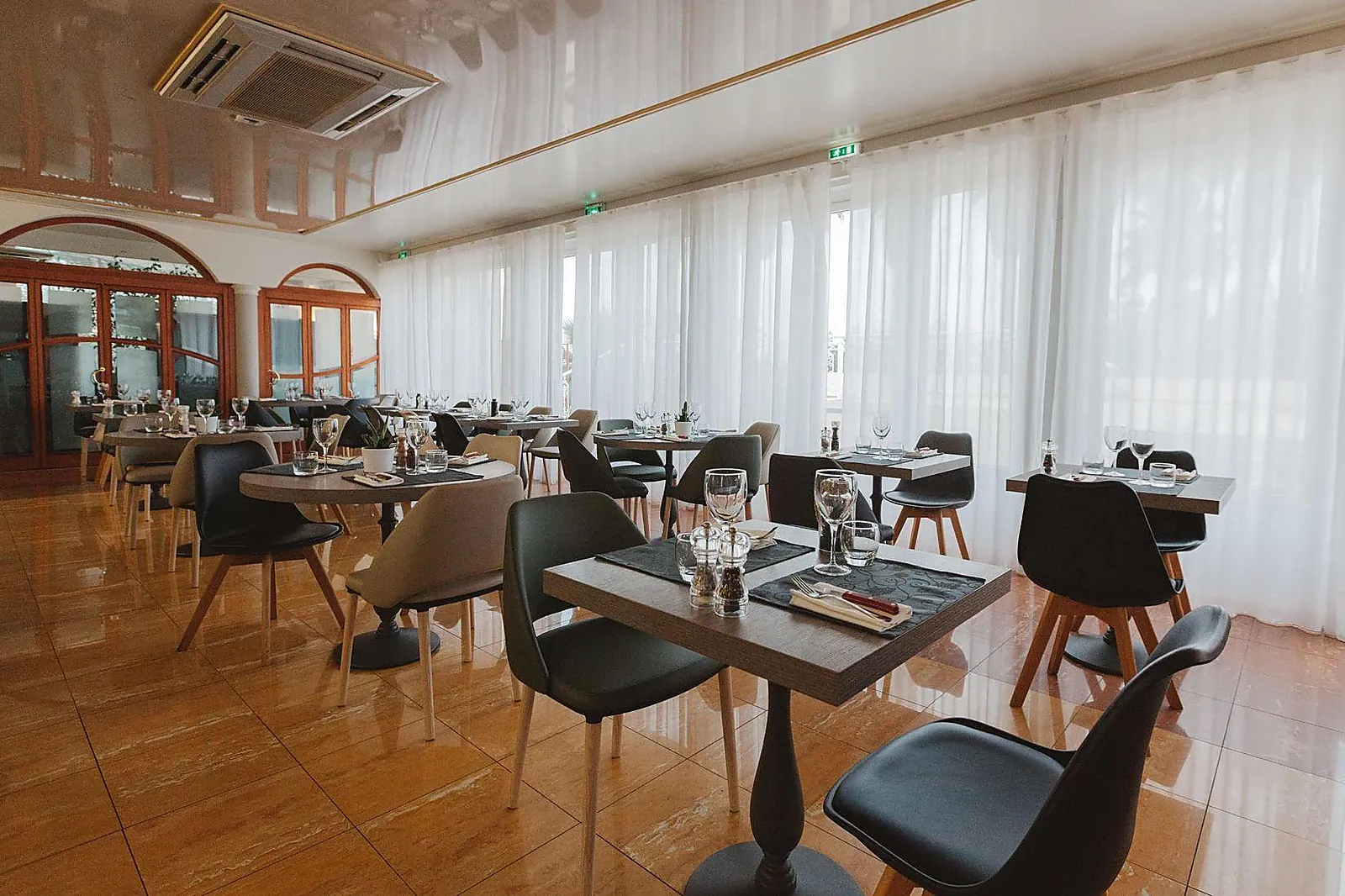 Lieux événementiels, HÔTEL RESTAURANT SPA OSTELLA