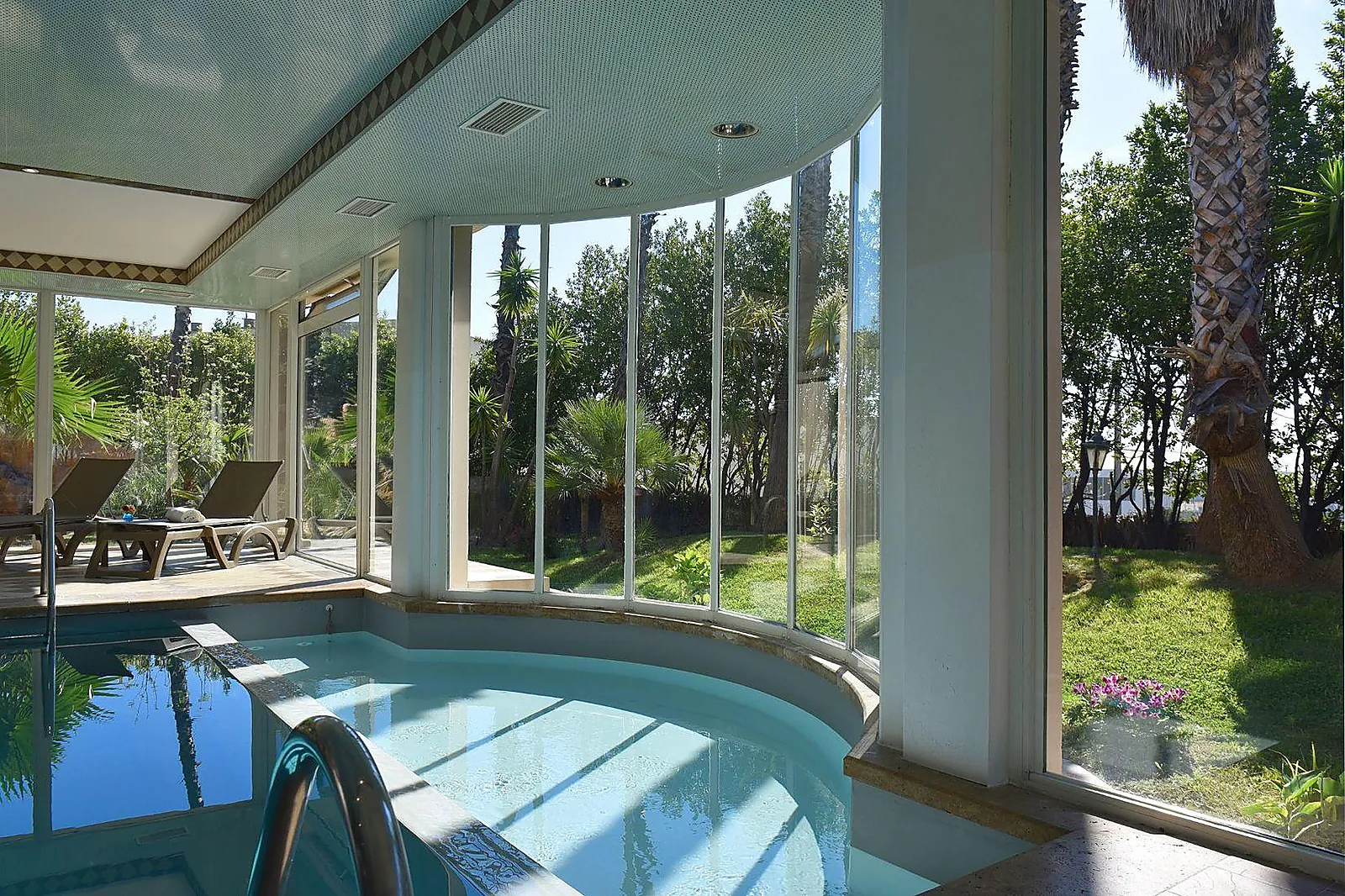 Lieux événementiels, HÔTEL RESTAURANT SPA OSTELLA