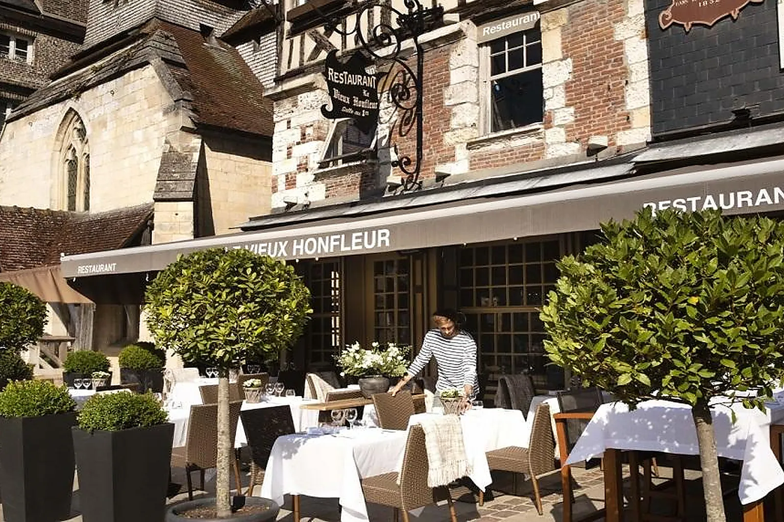 Lieux événementiels, HÔTEL SAINT-DELIS