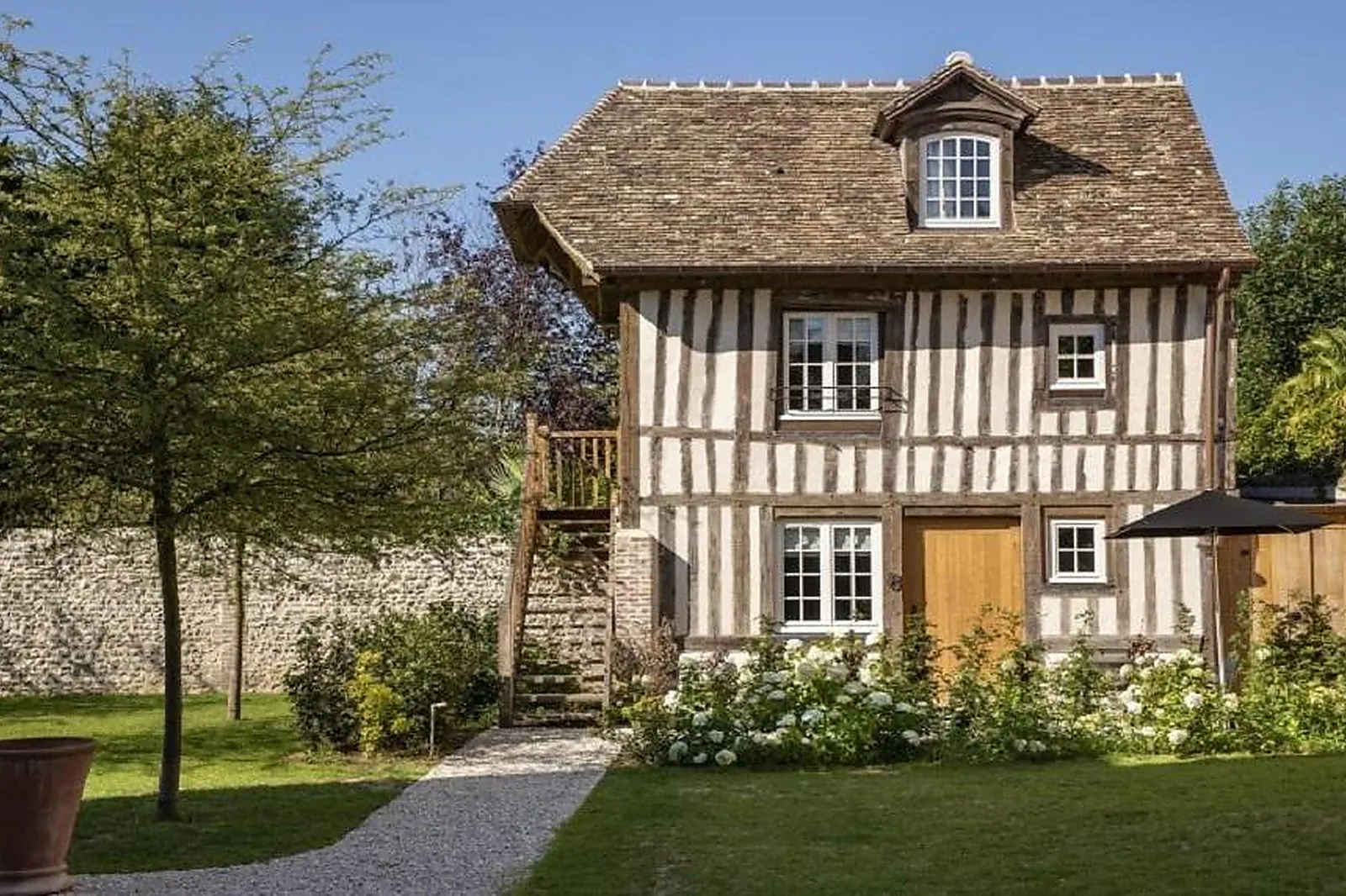 Lieux événementiels, HÔTEL SAINT-DELIS