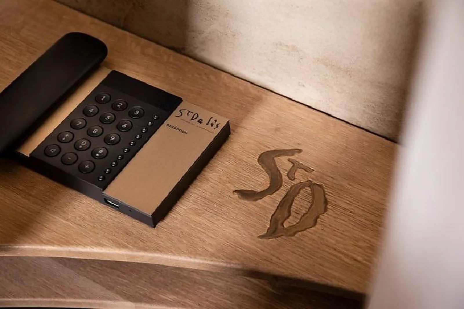 Lieux événementiels, HÔTEL SAINT-DELIS