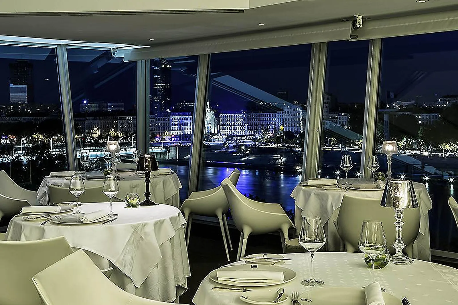 Hôtel, HÔTEL SOFITEL LYON BELLECOUR