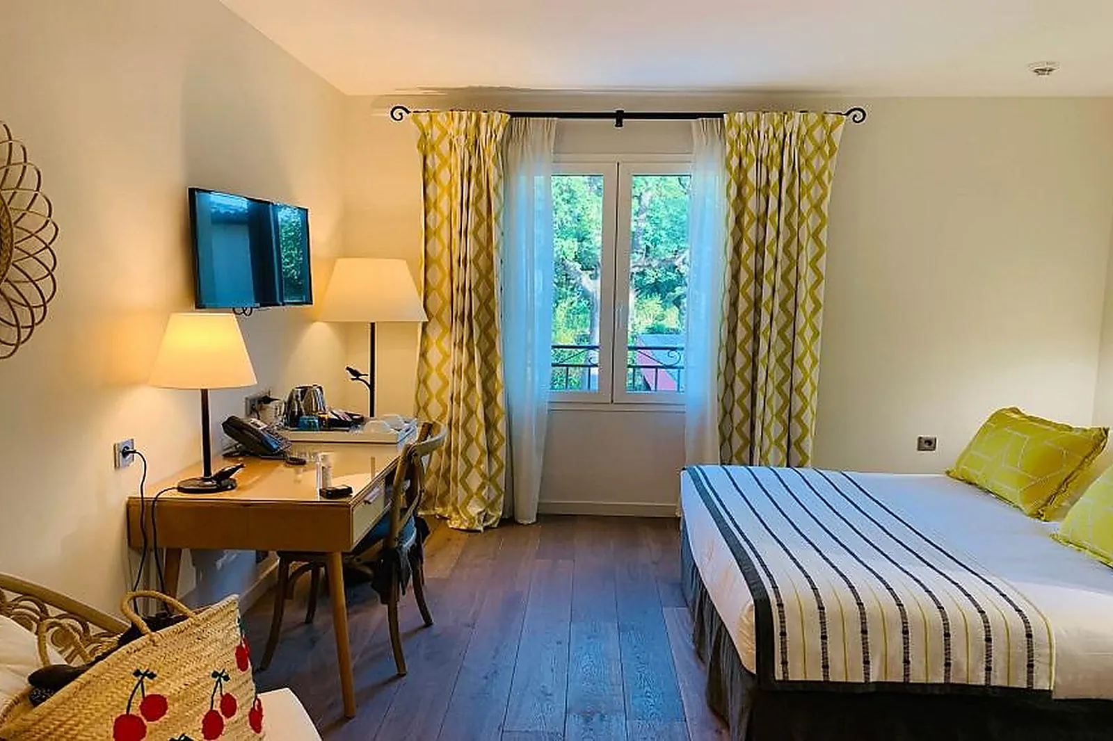 Hôtel, HÔTEL & SPA CANTEMERLE