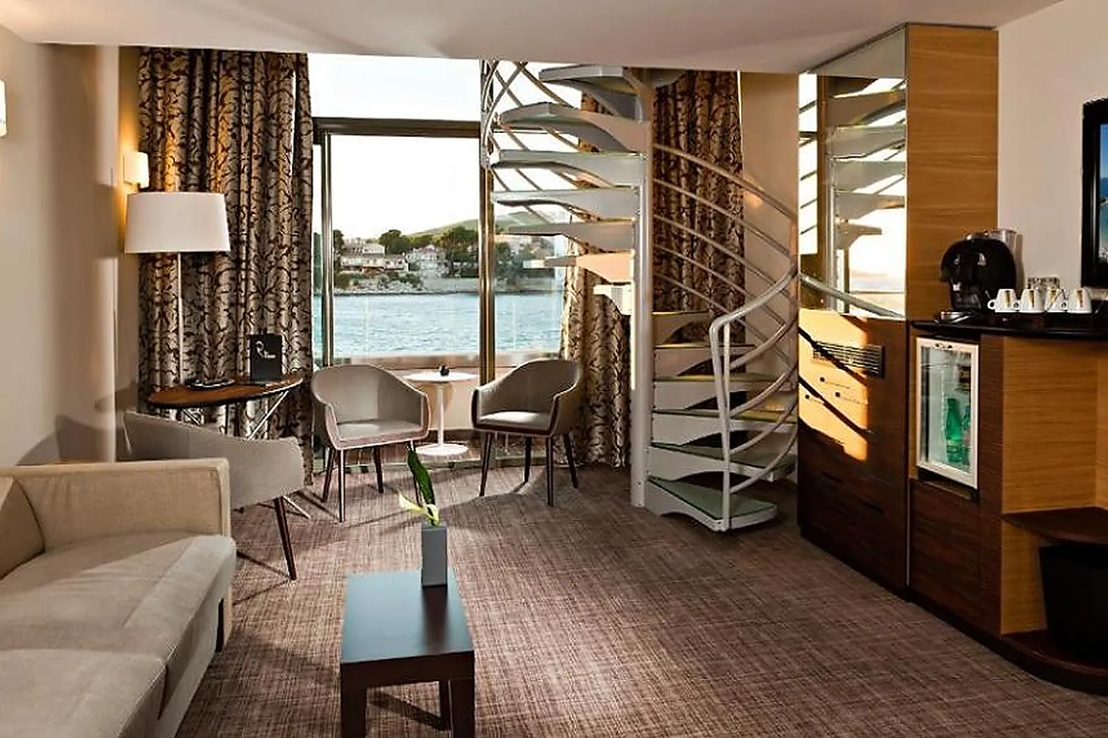 Lieux événementiels, HÔTEL & SPA ILE ROUSSE THALAZUR