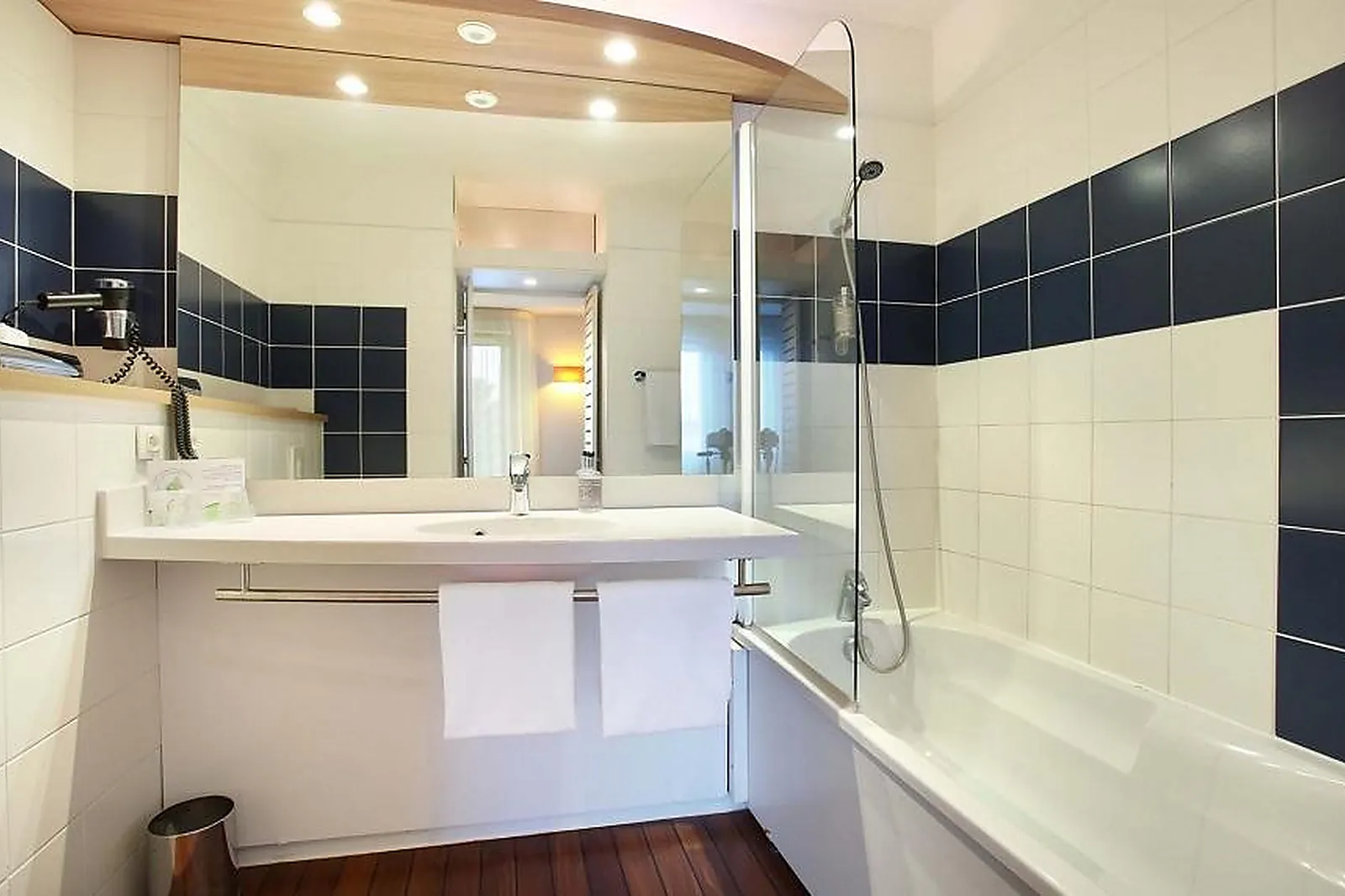 Lieux événementiels, HÔTEL SUITE-HOME ORLÉANS NORD - SARAN