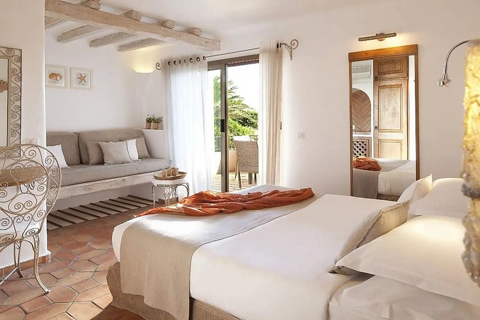 Lieux événementiels, HÔTEL U CAPU BIANCU