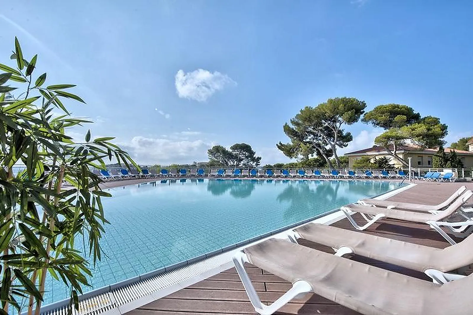 Lieux événementiels, HÔTEL CLUB LA FONT DES HORTS