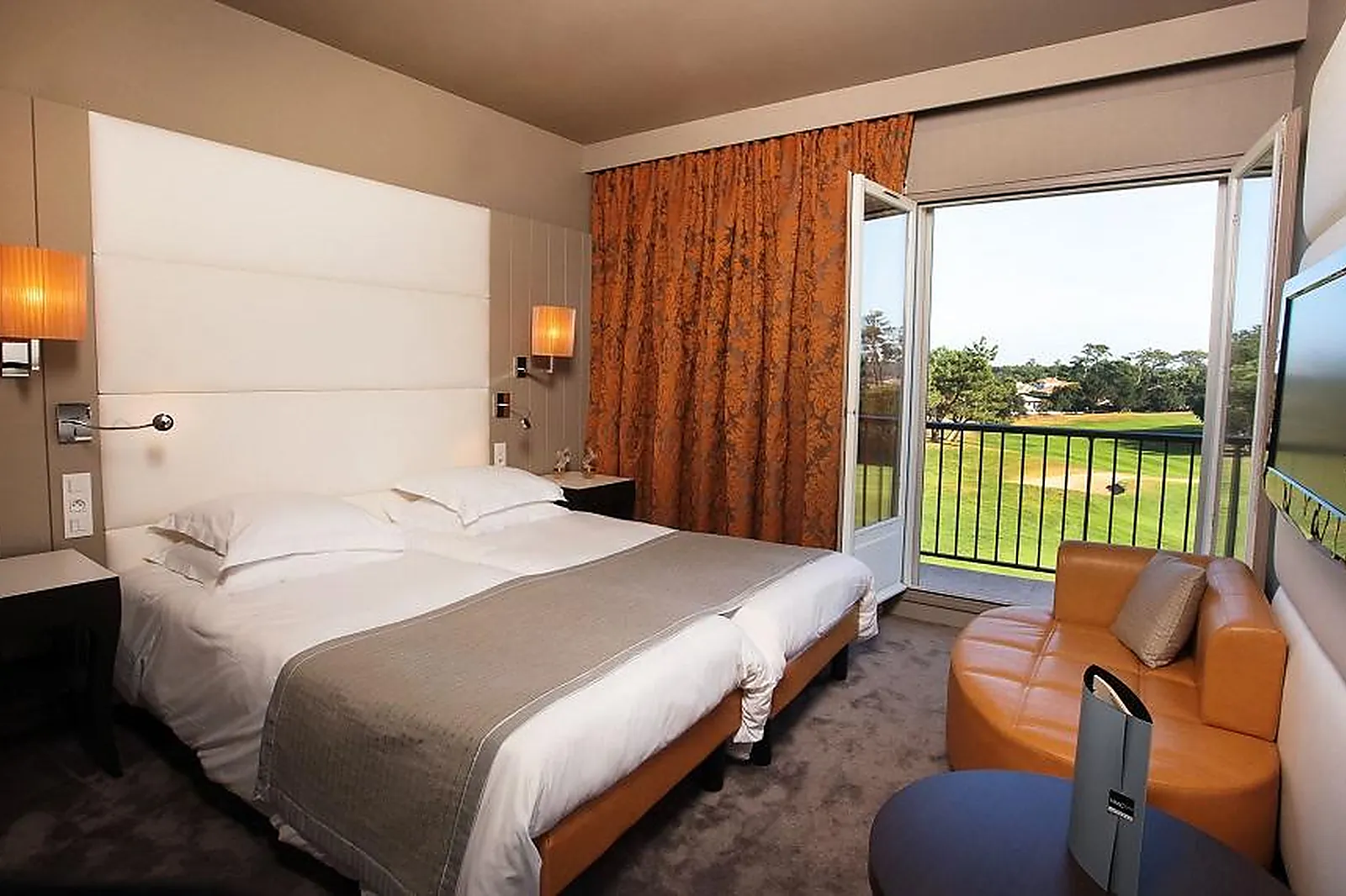 Lieux événementiels, HÔTEL DE CHIBERTA ET DU GOLF