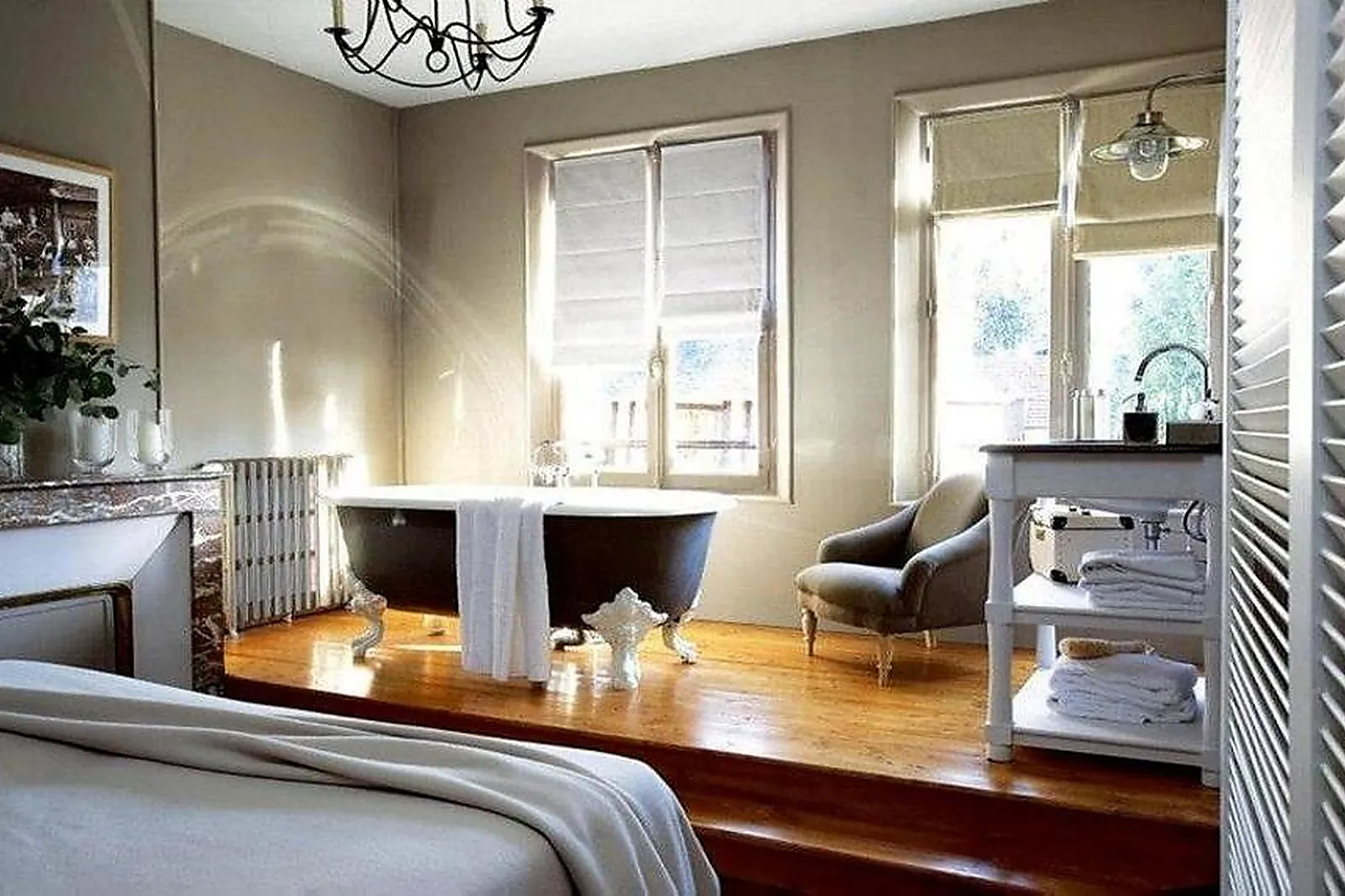 Hôtel, HÔTEL DE LA LICORNE & SPA