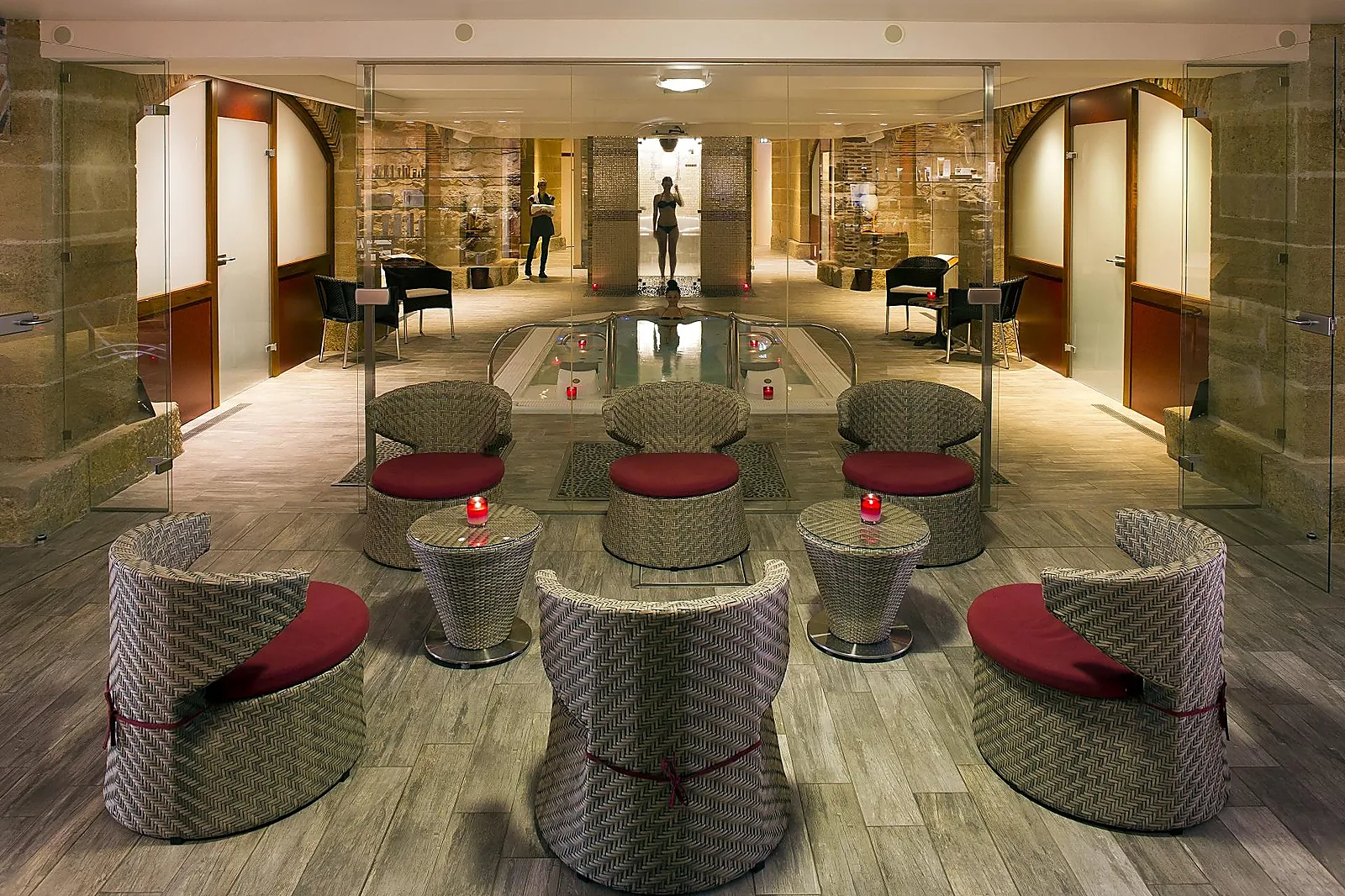 Hôtel, HÔTEL DE PARIS MOULINS