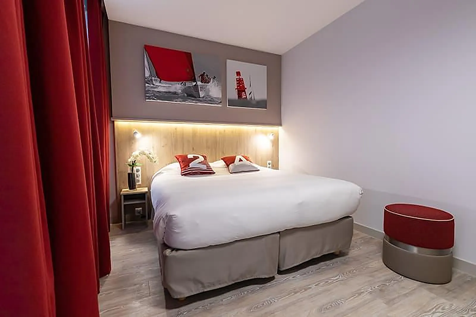 Hôtel, HÔTEL DES MARINS, SAINT-MALO