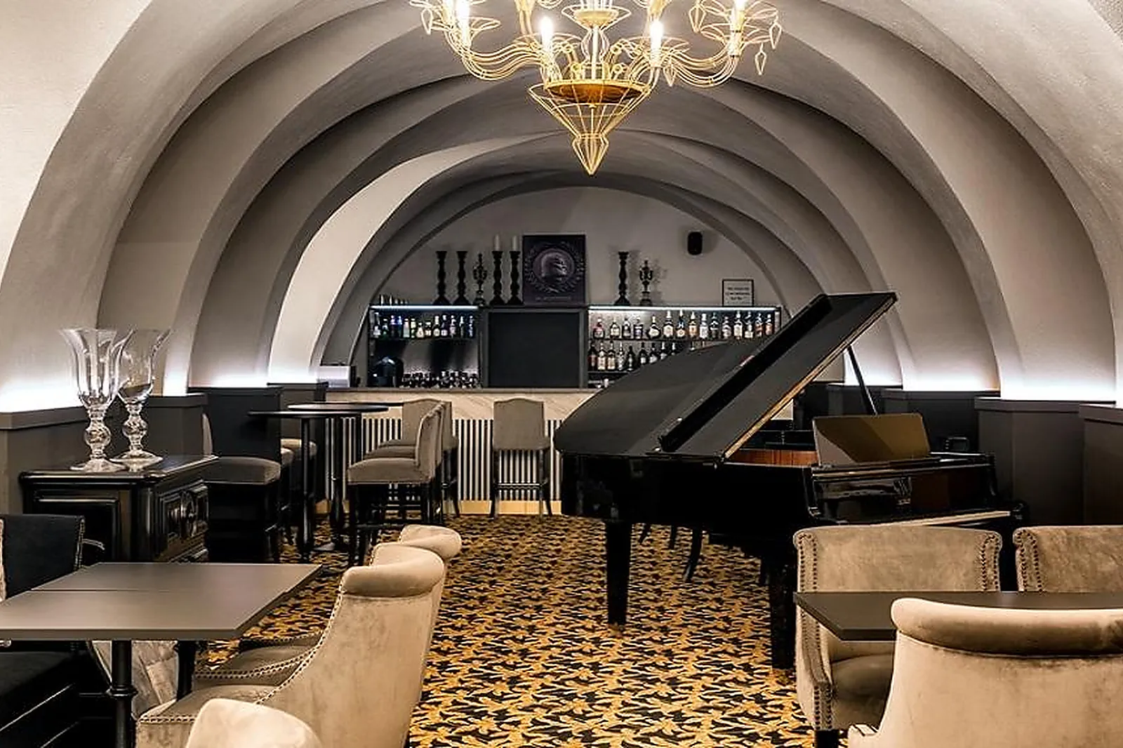 Lieux événementiels, HÔTEL DU ROI & SPA BY SOWELL COLLECTION