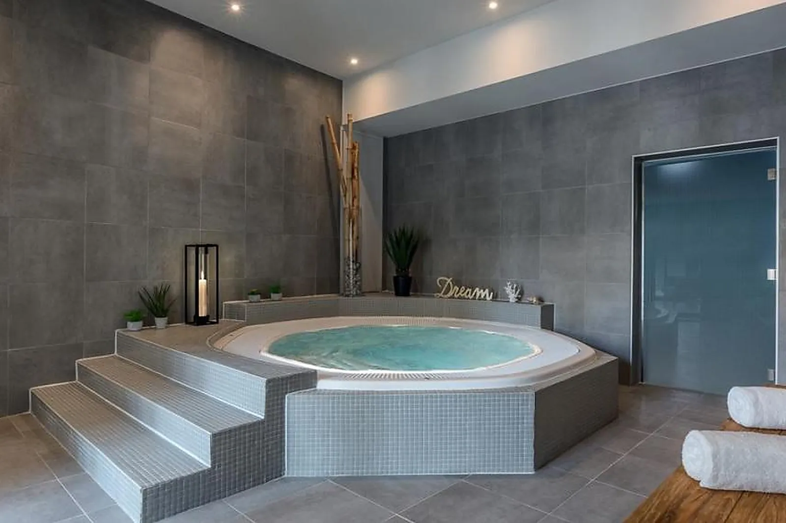 Lieux événementiels, HÔTEL DU ROI & SPA BY SOWELL COLLECTION