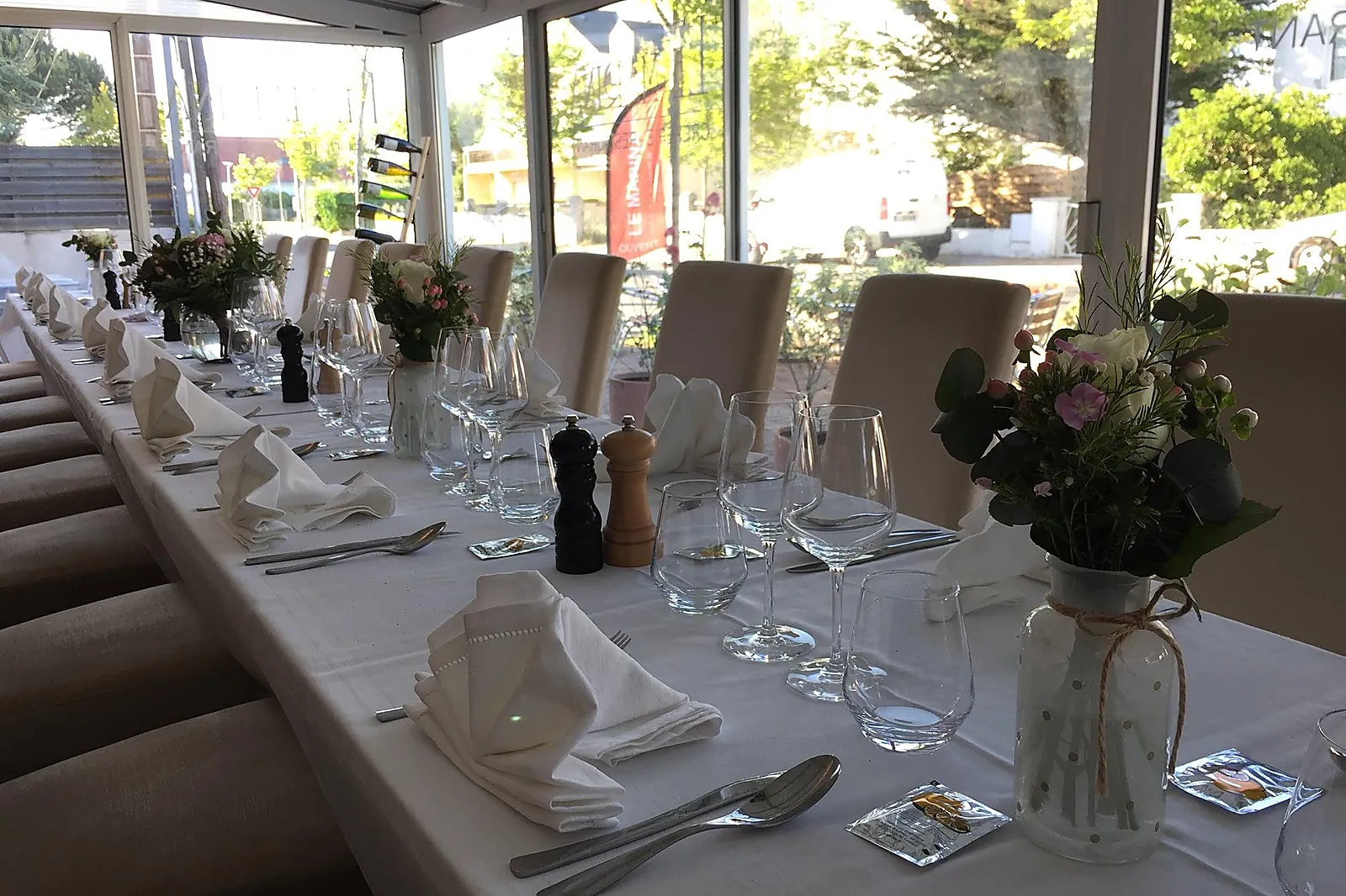 Lieux événementiels, HÔTEL ET STUDIOS LE MARINA