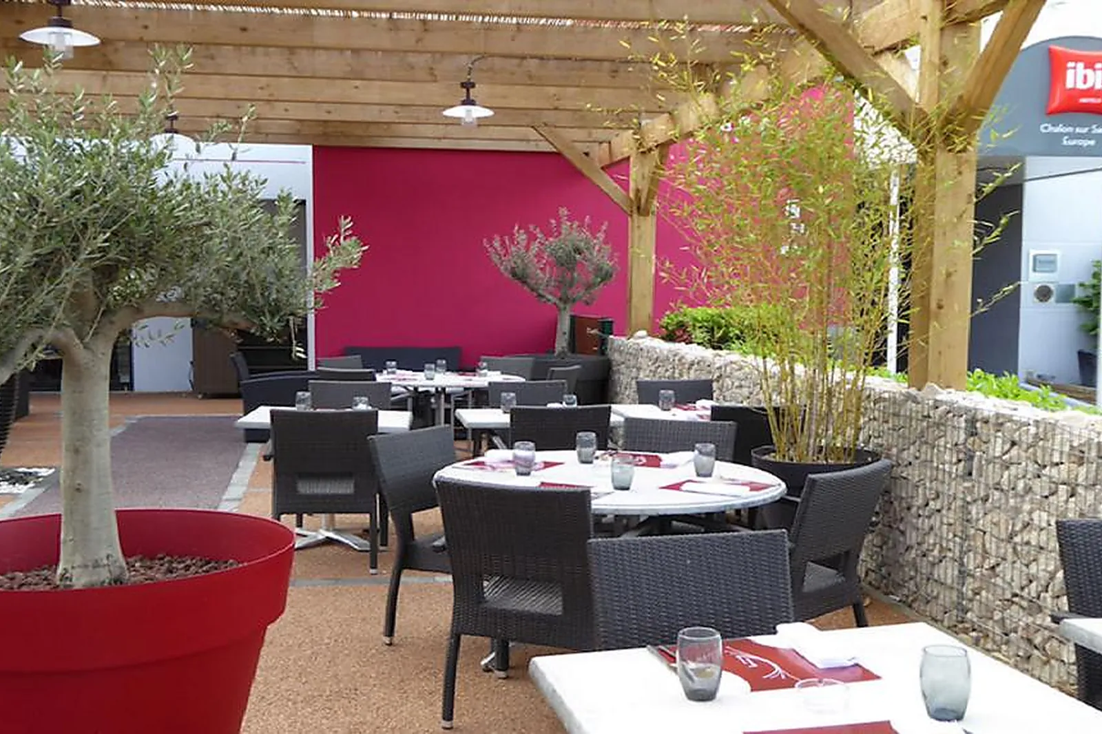 Lieux événementiels, HÔTEL IBIS CHALON-SUR-SAÔNE EUROPE