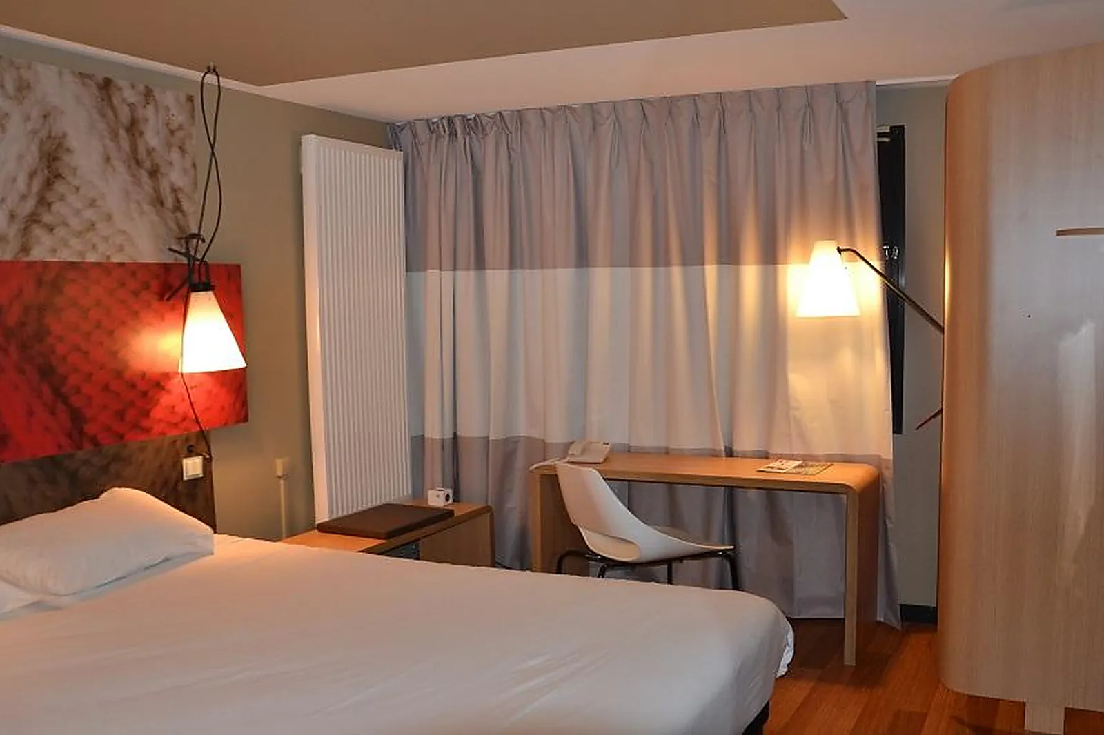 Lieux événementiels, HÔTEL IBIS CHALON-SUR-SAÔNE EUROPE