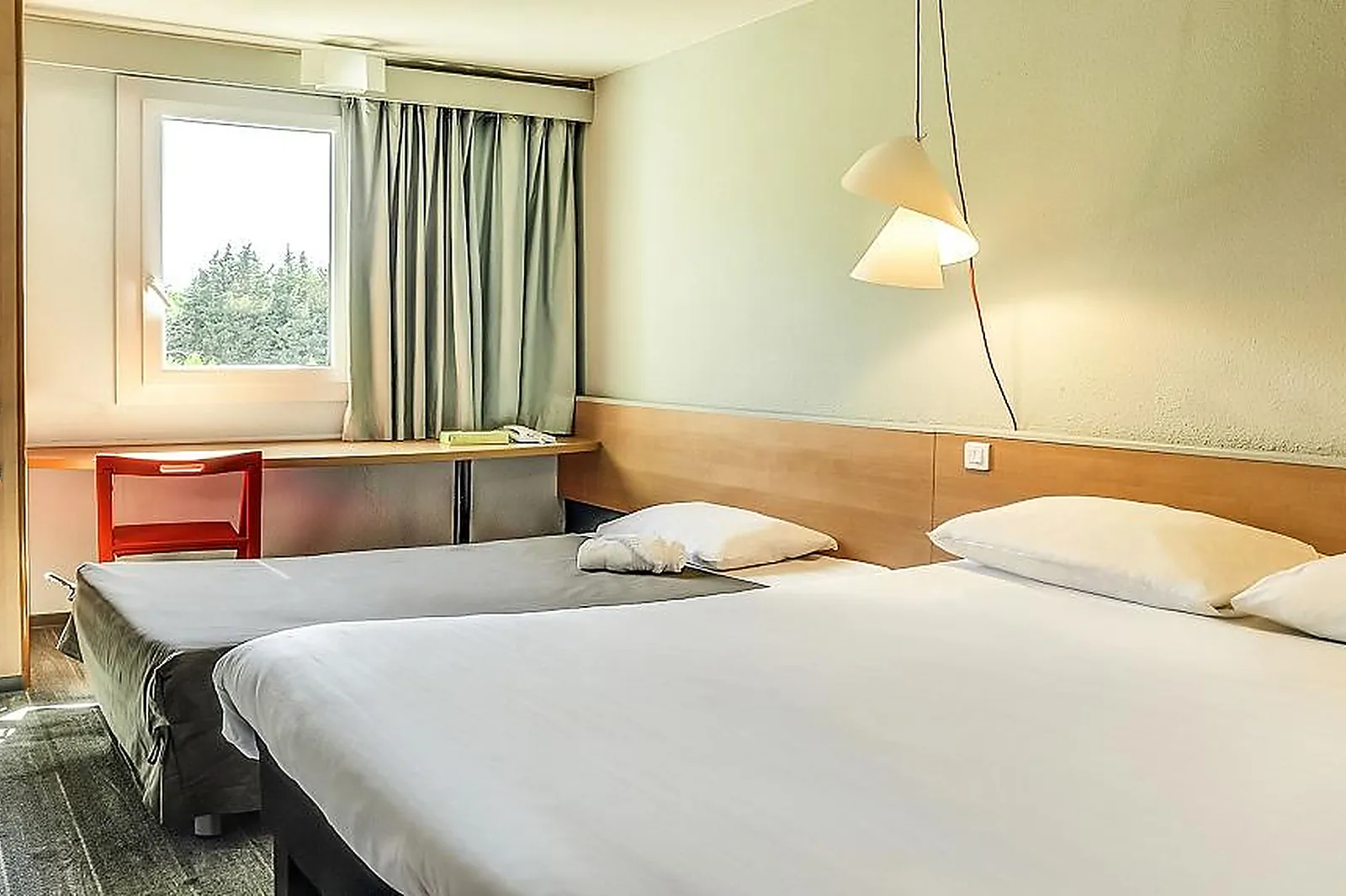 Lieux événementiels, HÔTEL IBIS SALON-DE-PROVENCE SUD