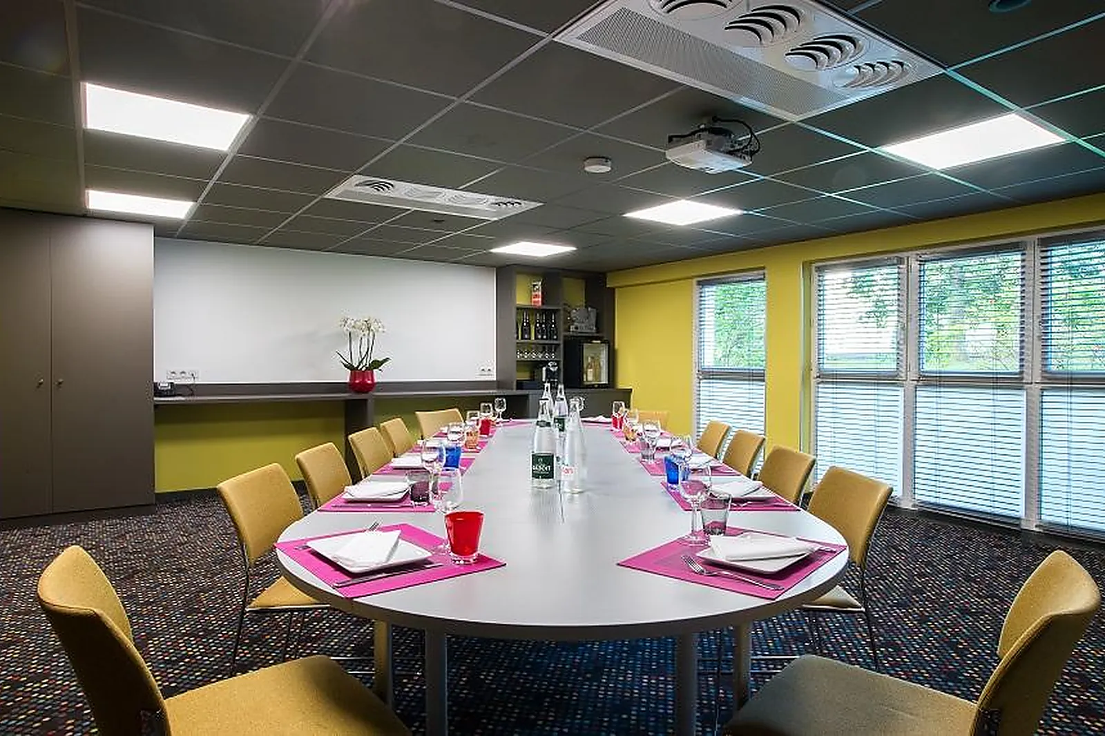 Lieux événementiels, HÔTEL IBIS STYLES LYON CONFLUENCE