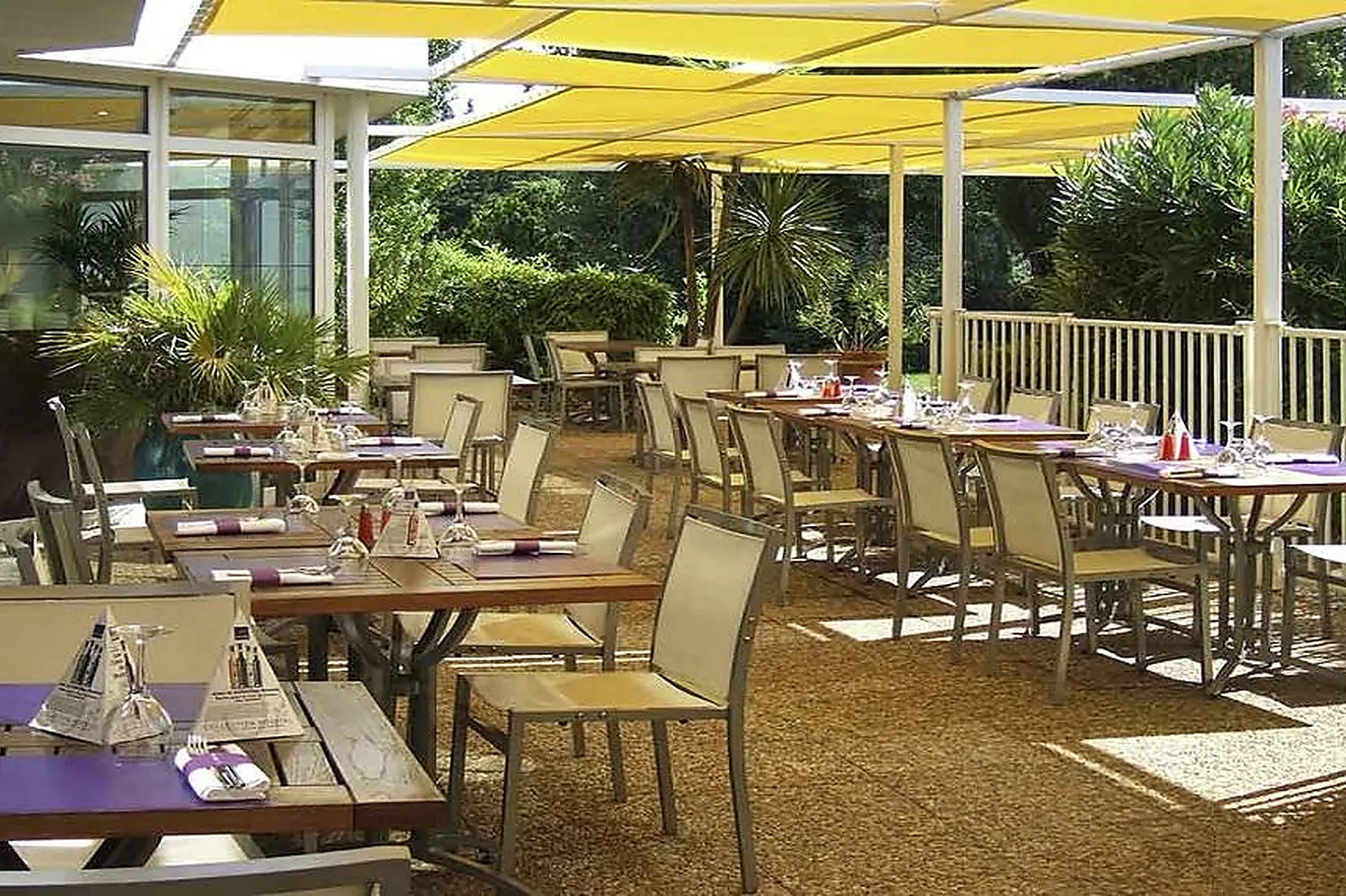 Lieux événementiels, HÔTEL IBIS STYLES MARSEILLE PROVENCE AÉROPORT