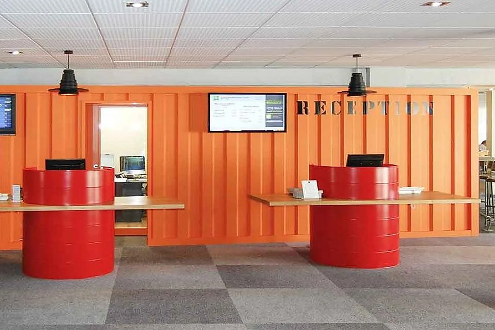 Lieux événementiels, HÔTEL IBIS STYLES MARSEILLE PROVENCE AÉROPORT