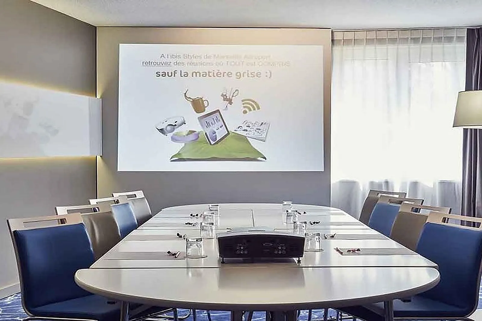 Lieux événementiels, HÔTEL IBIS STYLES MARSEILLE PROVENCE AÉROPORT