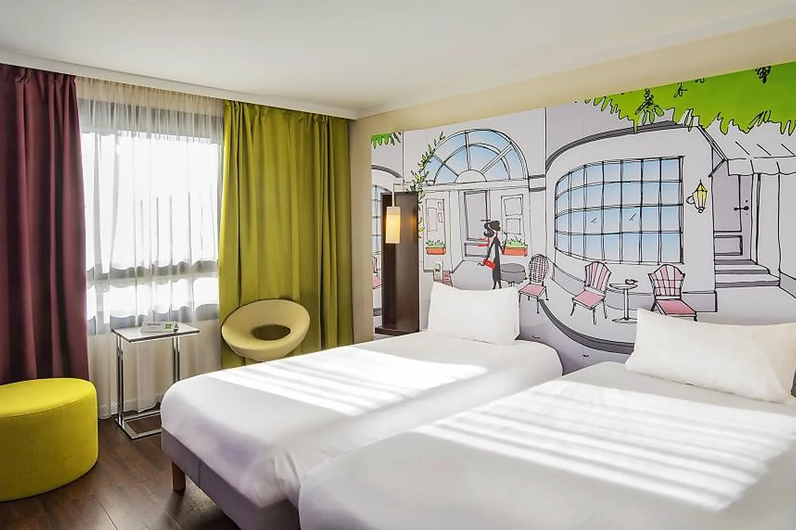 Lieux événementiels, HÔTEL IBIS STYLES ÉVRY CATHÉDRALE