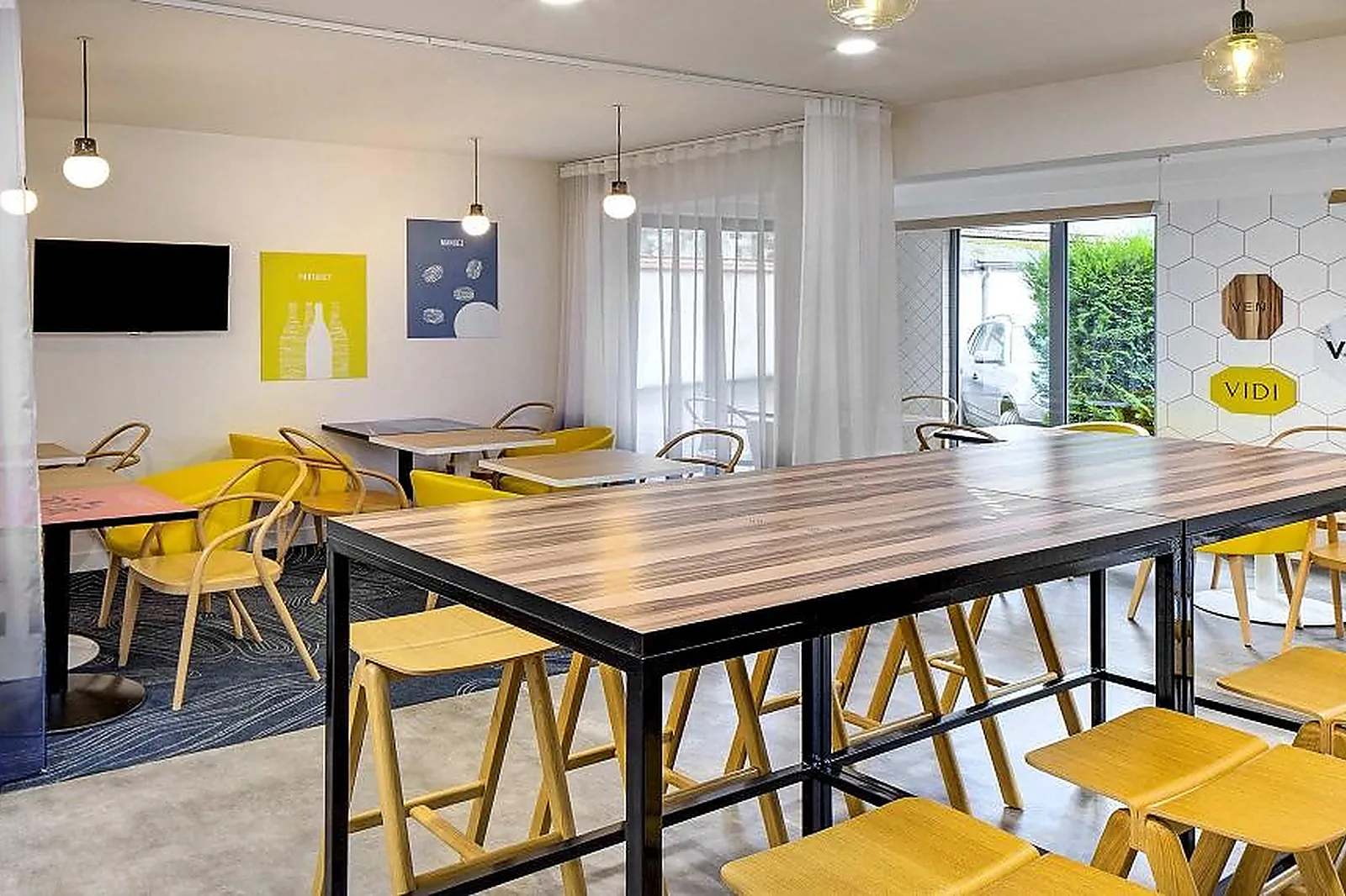 Lieux événementiels, HÔTEL IBIS VICHY