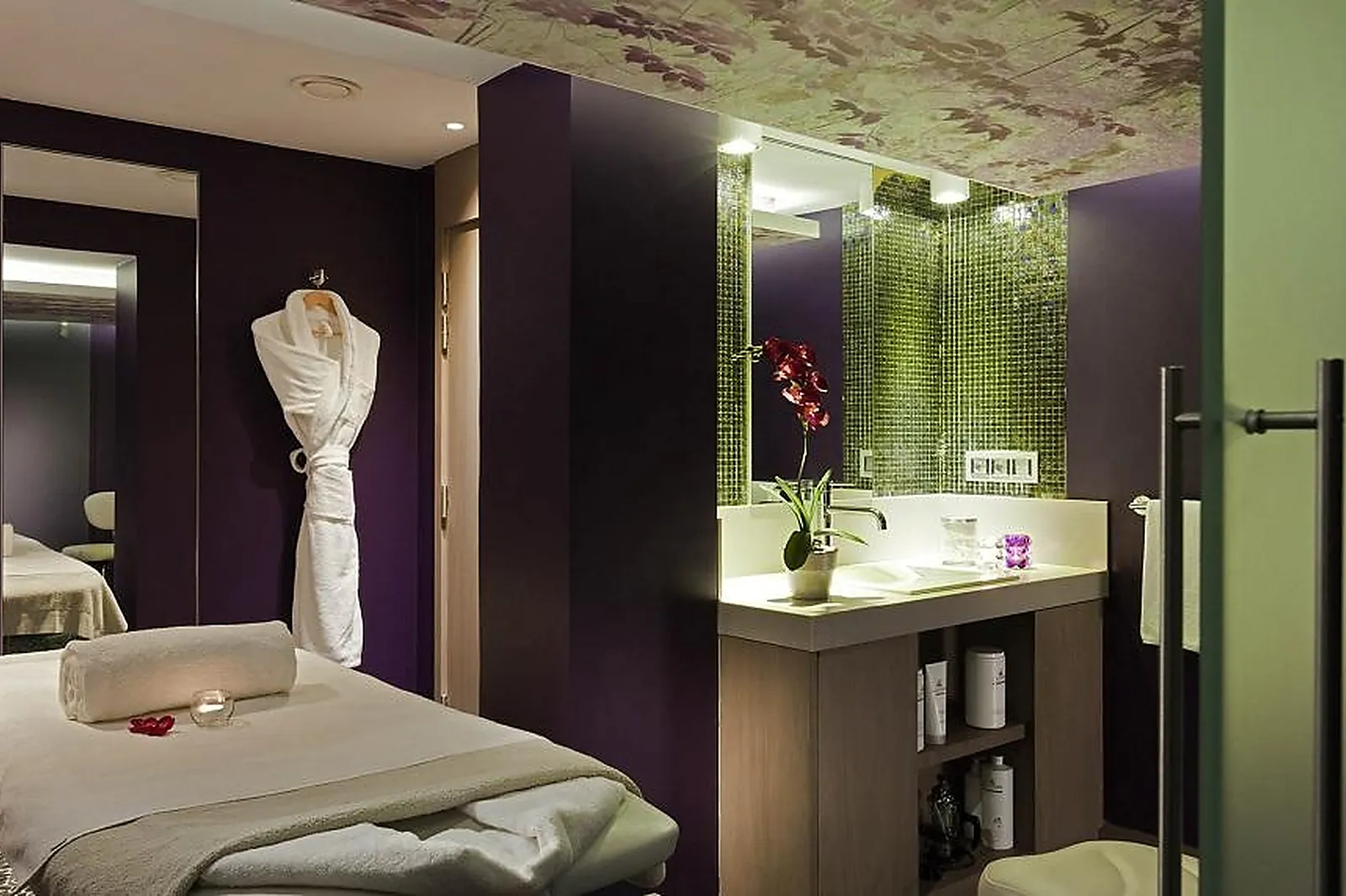 Lieux événementiels, HÔTEL L'AIGLE DES NEIGES