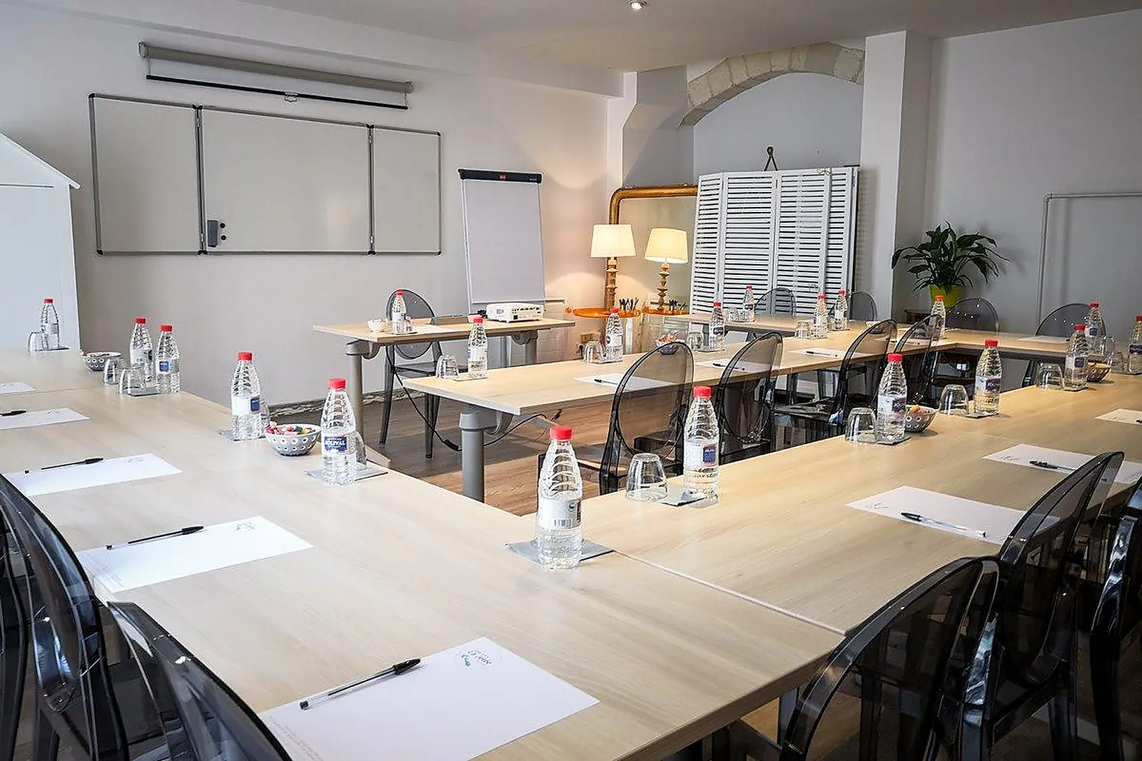 Hôtel, HÔTEL LA JETÉE