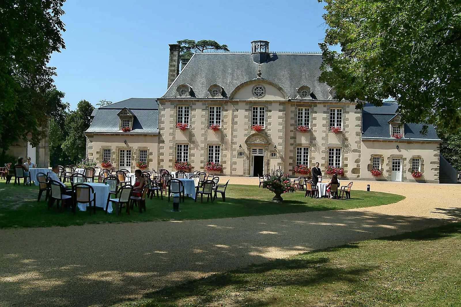 Hôtel, HÔTEL LA MARJOLAINE