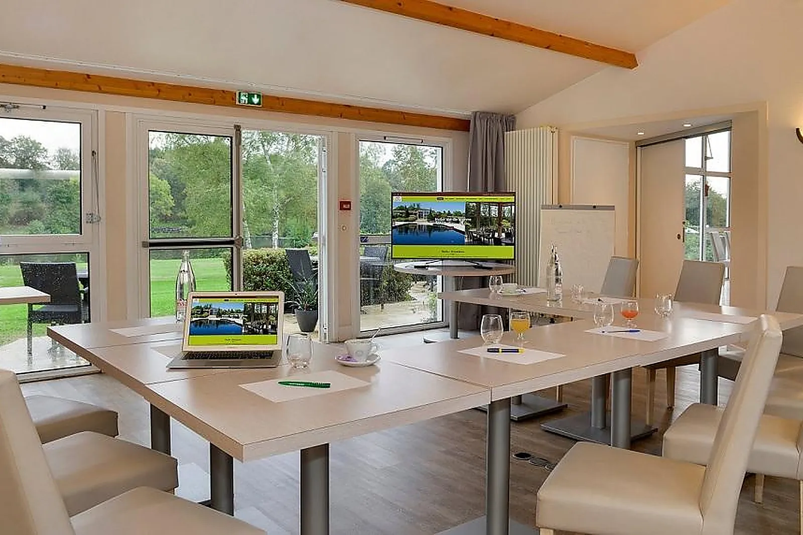 Lieux événementiels, HÔTEL LE VAL DE VIENNE