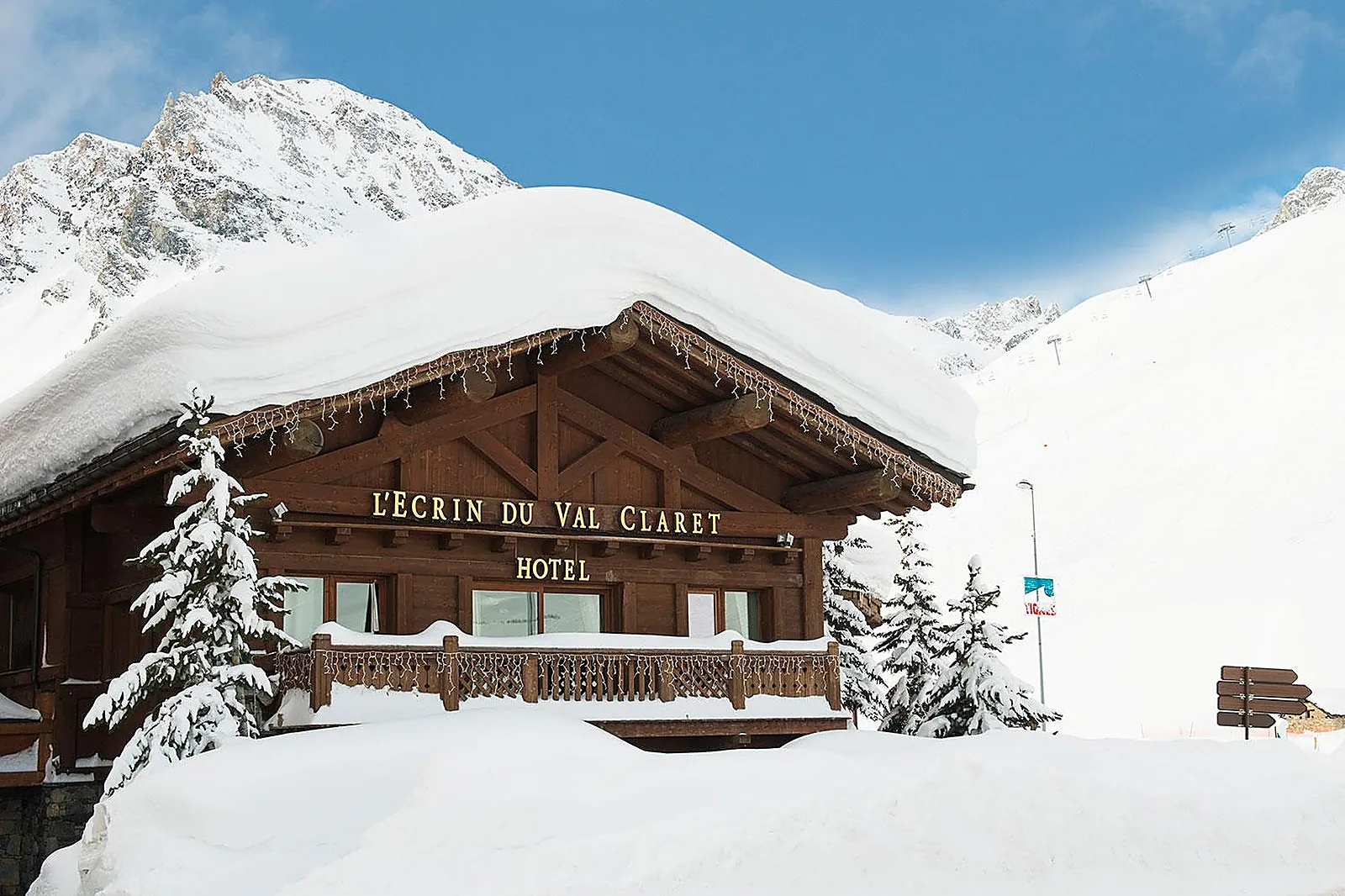 Hôtel, HÔTEL ÉCRIN DU VAL CLARET ET LES SUITES DU NEVADA