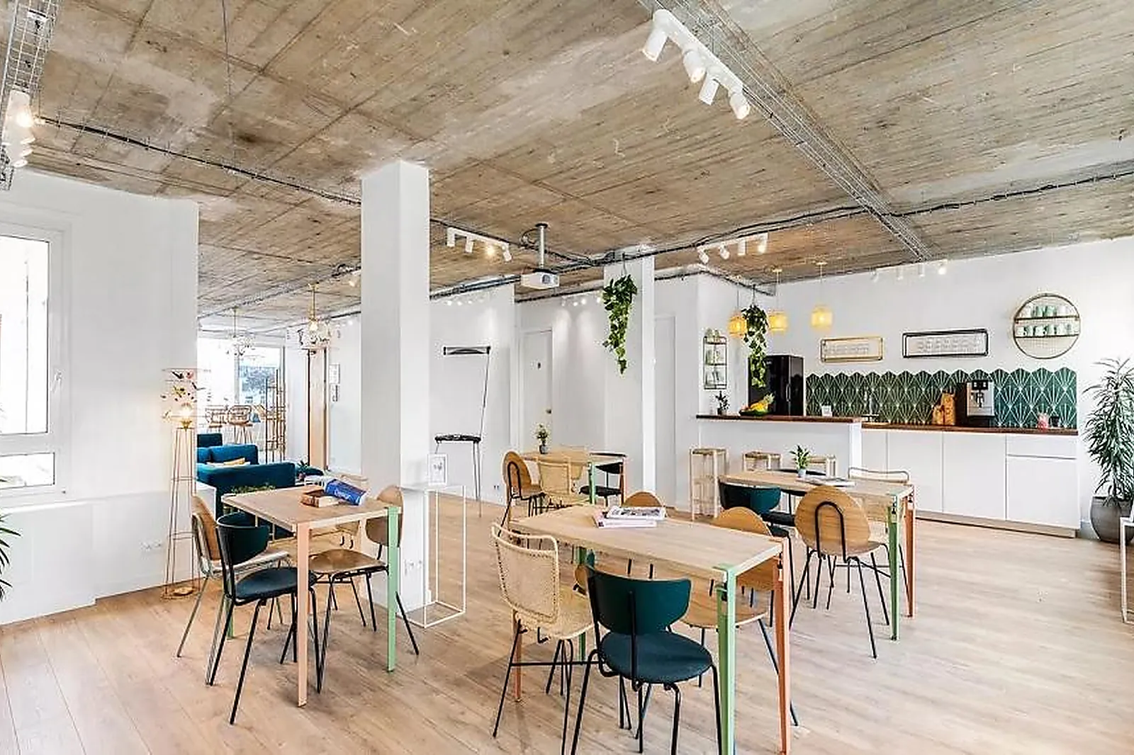 Lieux événementiels, KEEZE LA VOLIÈRE