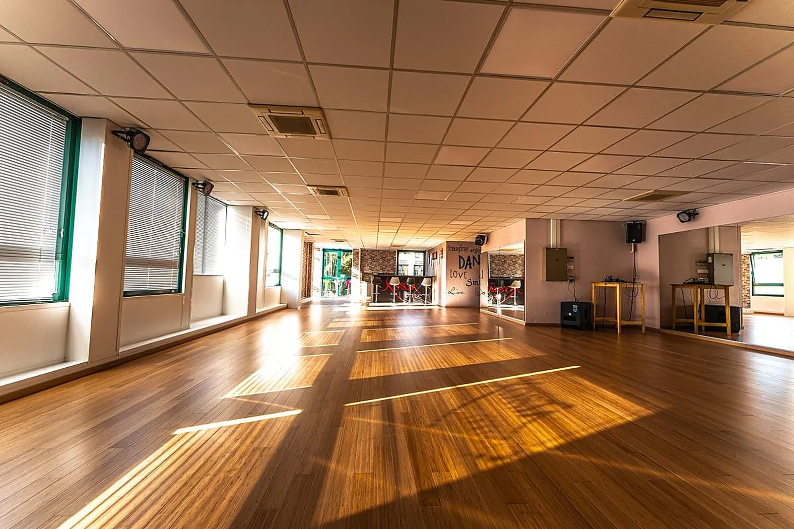 Auvergne-Rhône-Alpes, KOSTA DANSE