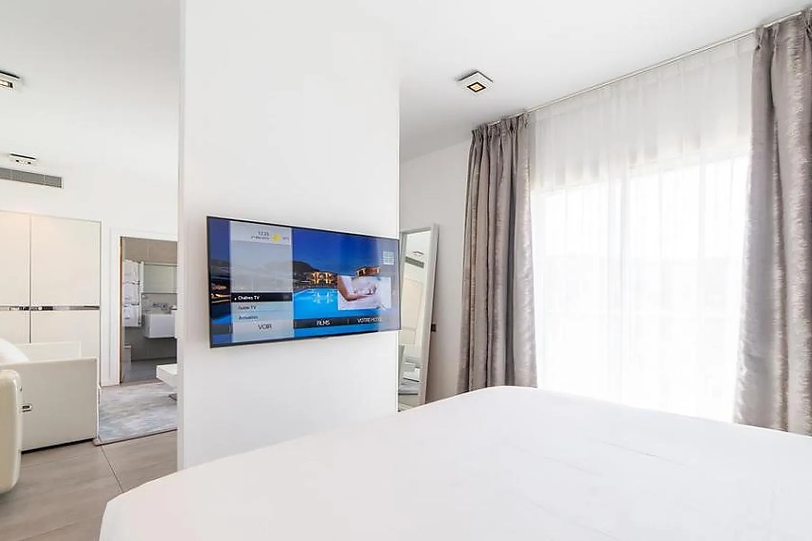 Lieux événementiels, KUBE SAINT TROPEZ HÔTEL