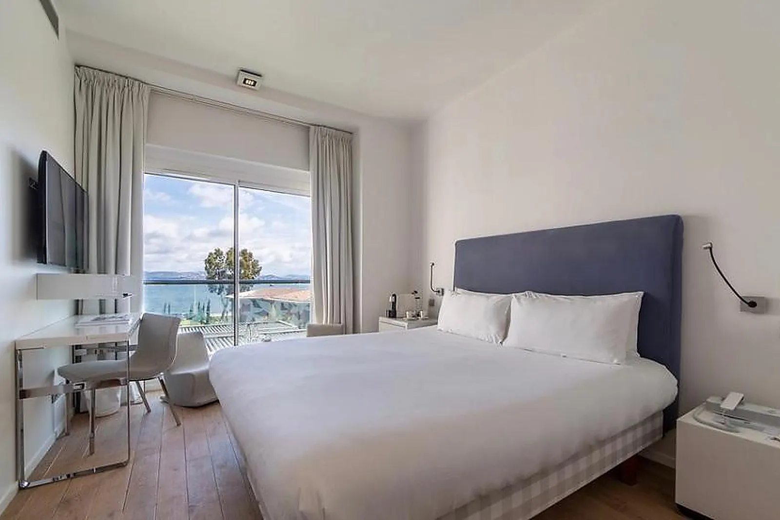 Lieux événementiels, KUBE SAINT TROPEZ HÔTEL