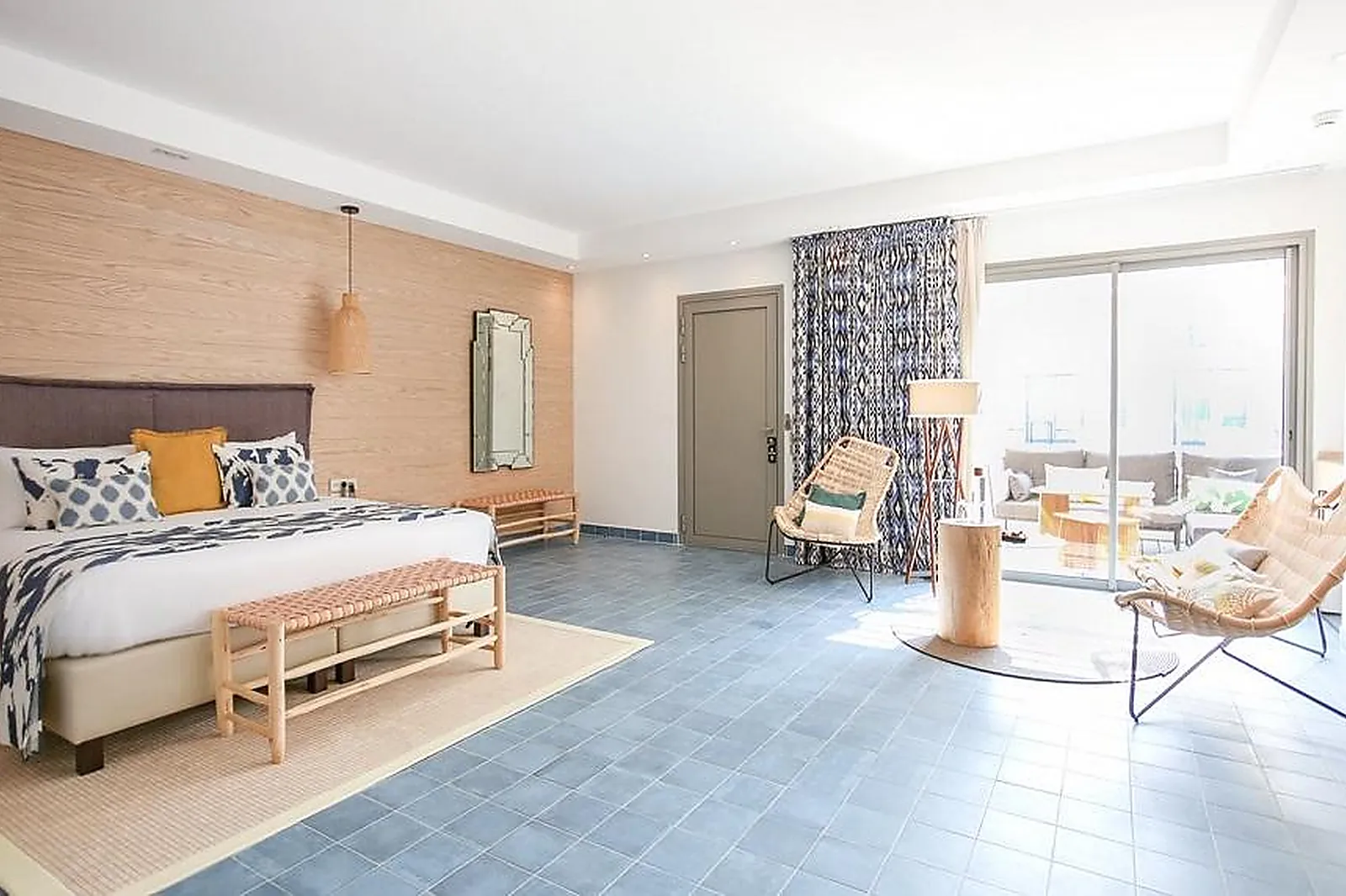 Lieux événementiels, KUBE SAINT TROPEZ HÔTEL