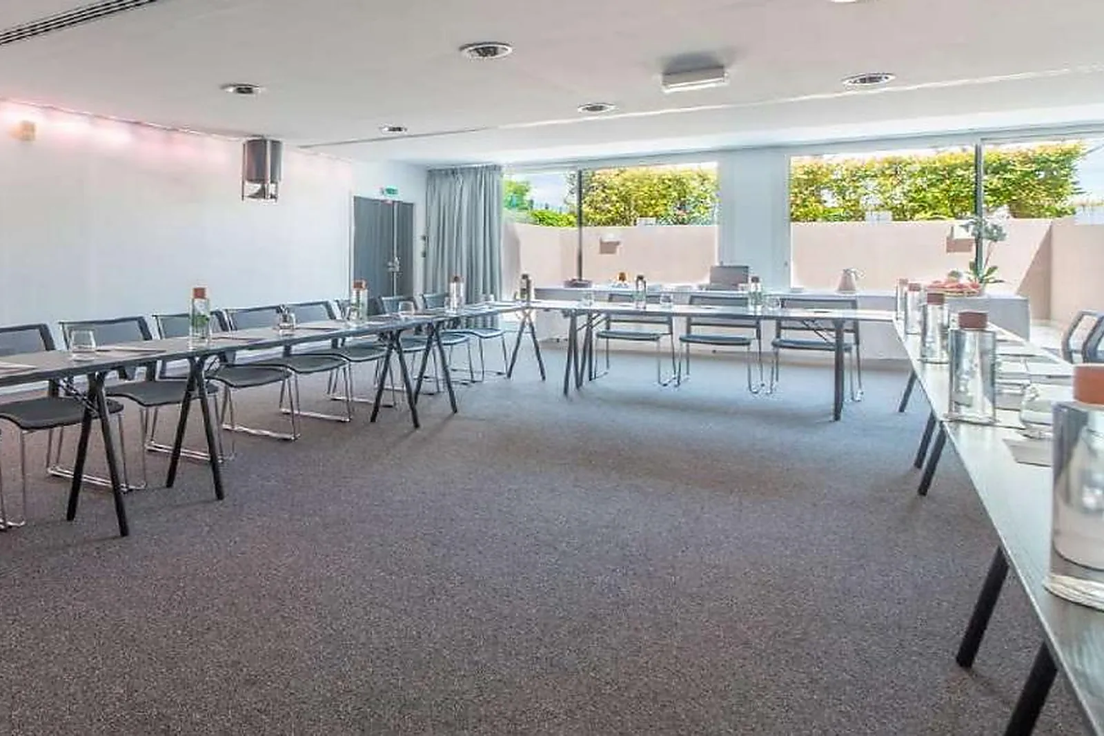 Lieux événementiels, KUBE SAINT TROPEZ HÔTEL