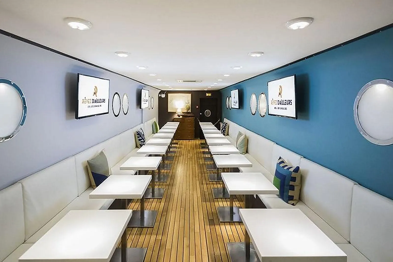 Lieux événementiels, L'ANNEXE - RÊVEZ D'AILLEURS