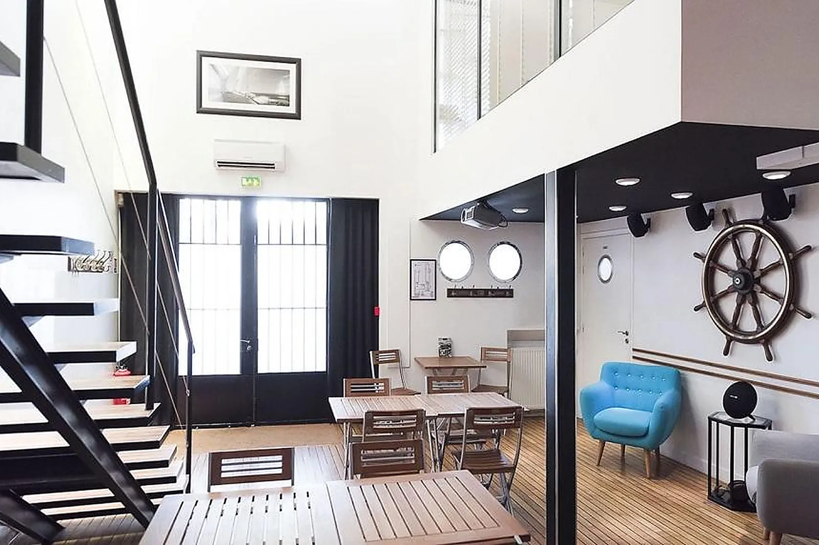 Lieux événementiels, L'ANNEXE - RÊVEZ D'AILLEURS