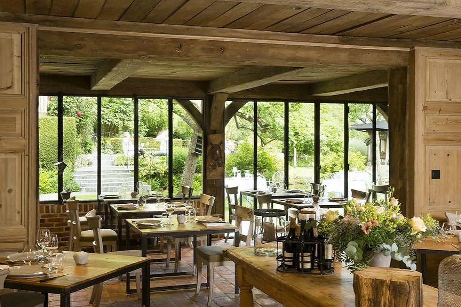 Lieux événementiels, L'AUBERGE DE LA SOURCE