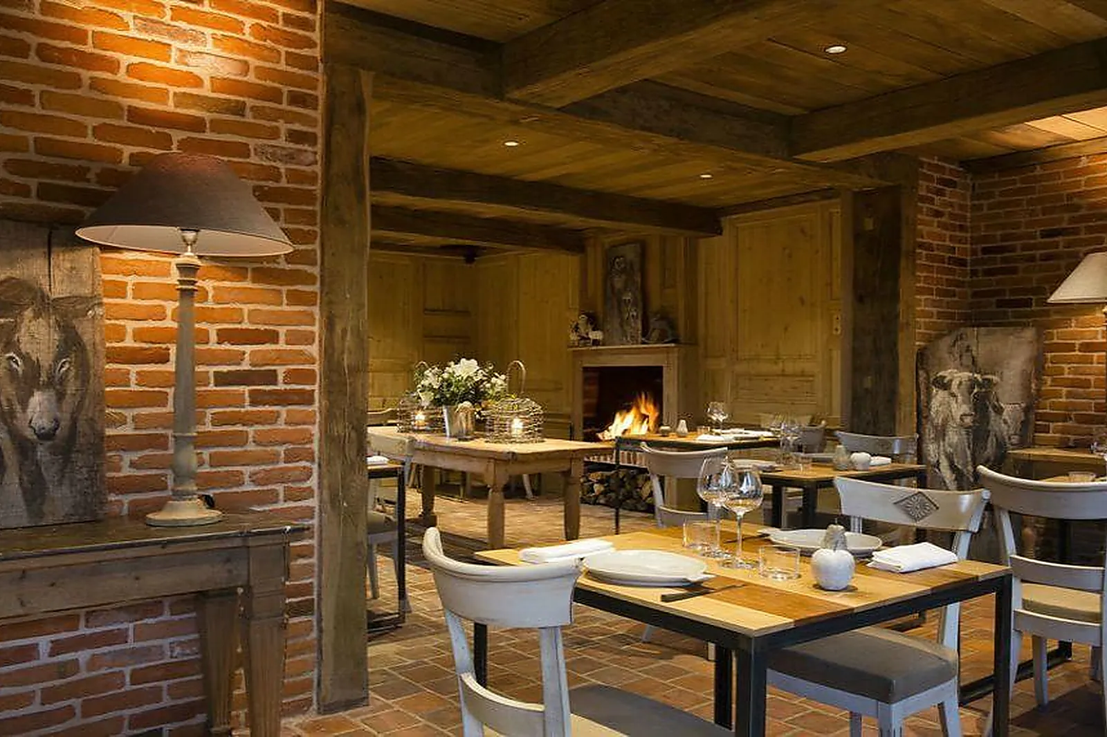 Lieux événementiels, L'AUBERGE DE LA SOURCE