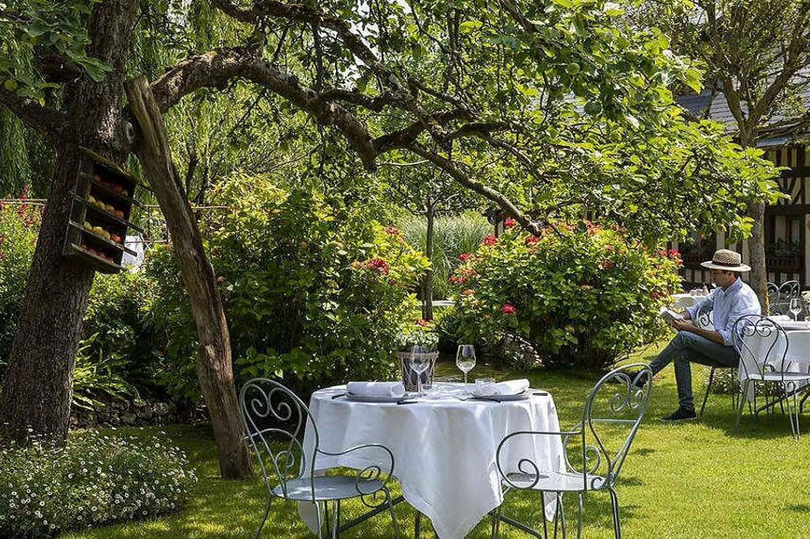 Lieux événementiels, L'AUBERGE DE LA SOURCE